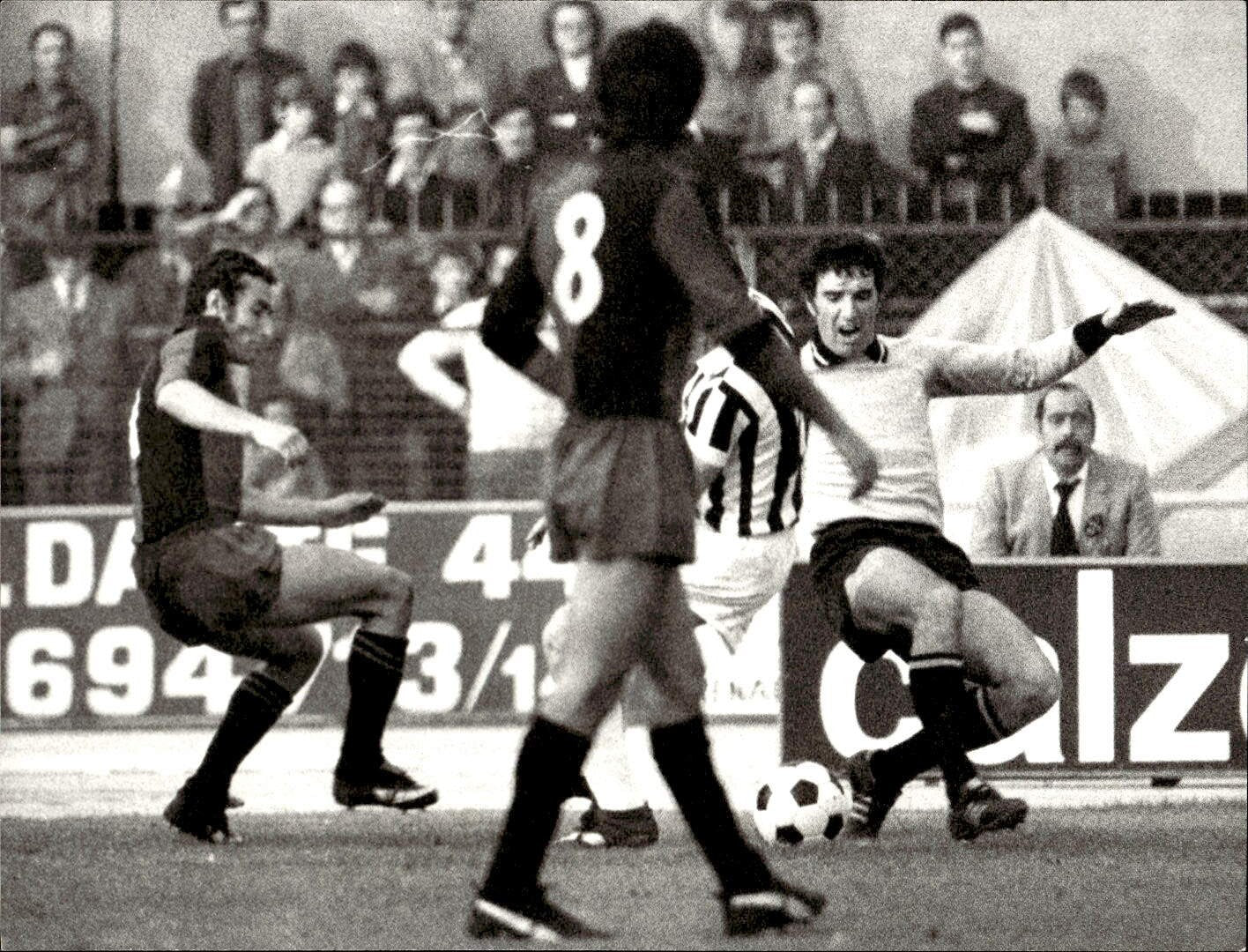 Foto fotografia d'agenzia calciatore squadra calcio Genoa 3