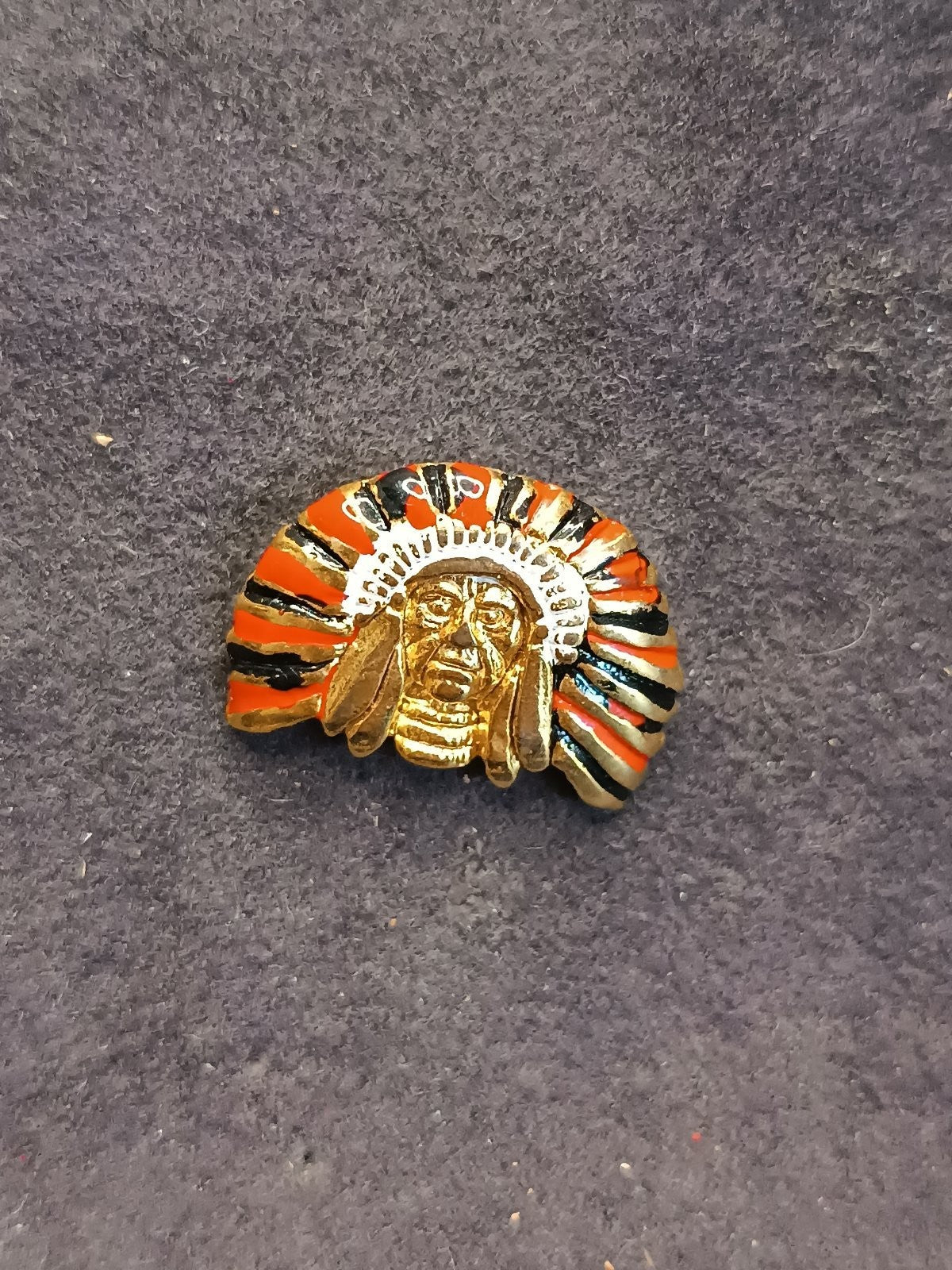 Old Pins Pin Badge Spilla A.C.Milan Capo indiano ROSSONERO no ferma piedino 427
