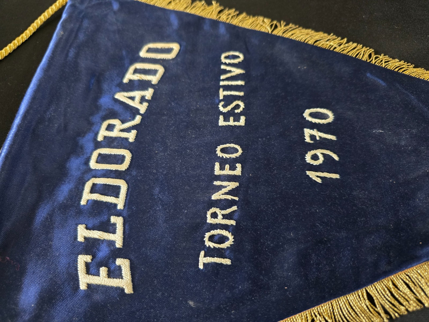 Gagliardetto Pennant RICAMATO ELDORADO BASKET BOLOGNA TORNEO 1970 originale