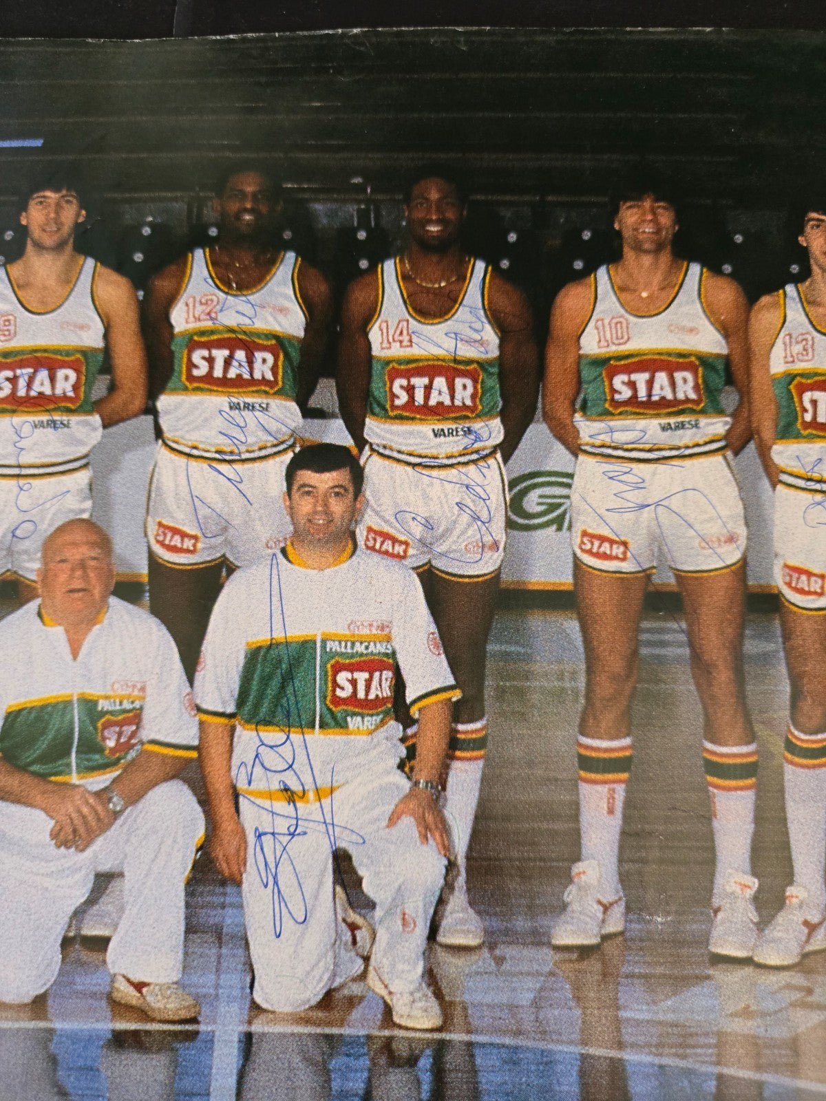 STAR Varese Basket anni 80 poster autografato da tutta squadra in originale
