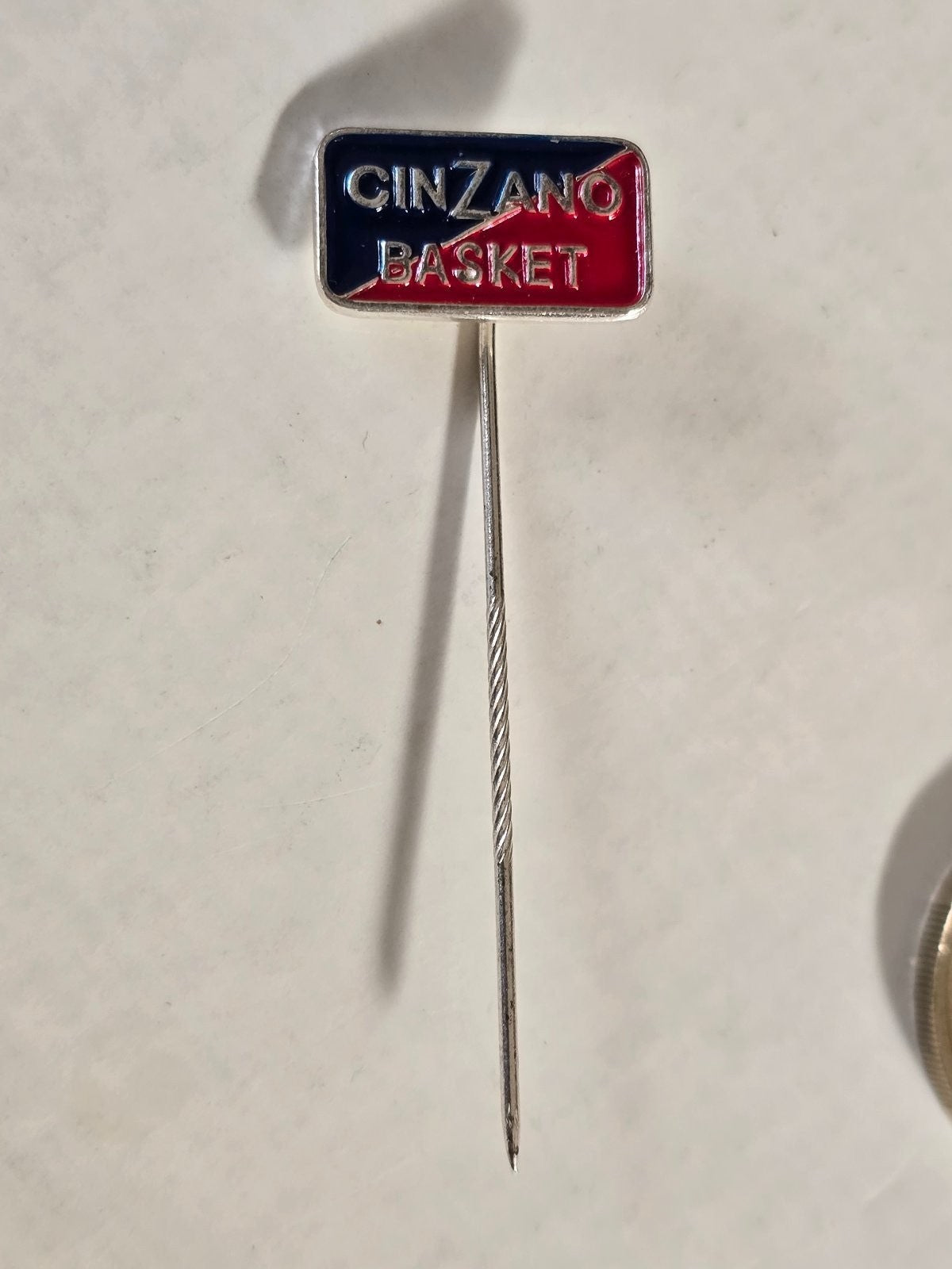 spilla pins originale anni 70/80 Olimpia Cinzano Milano Basket Lorioli con busta