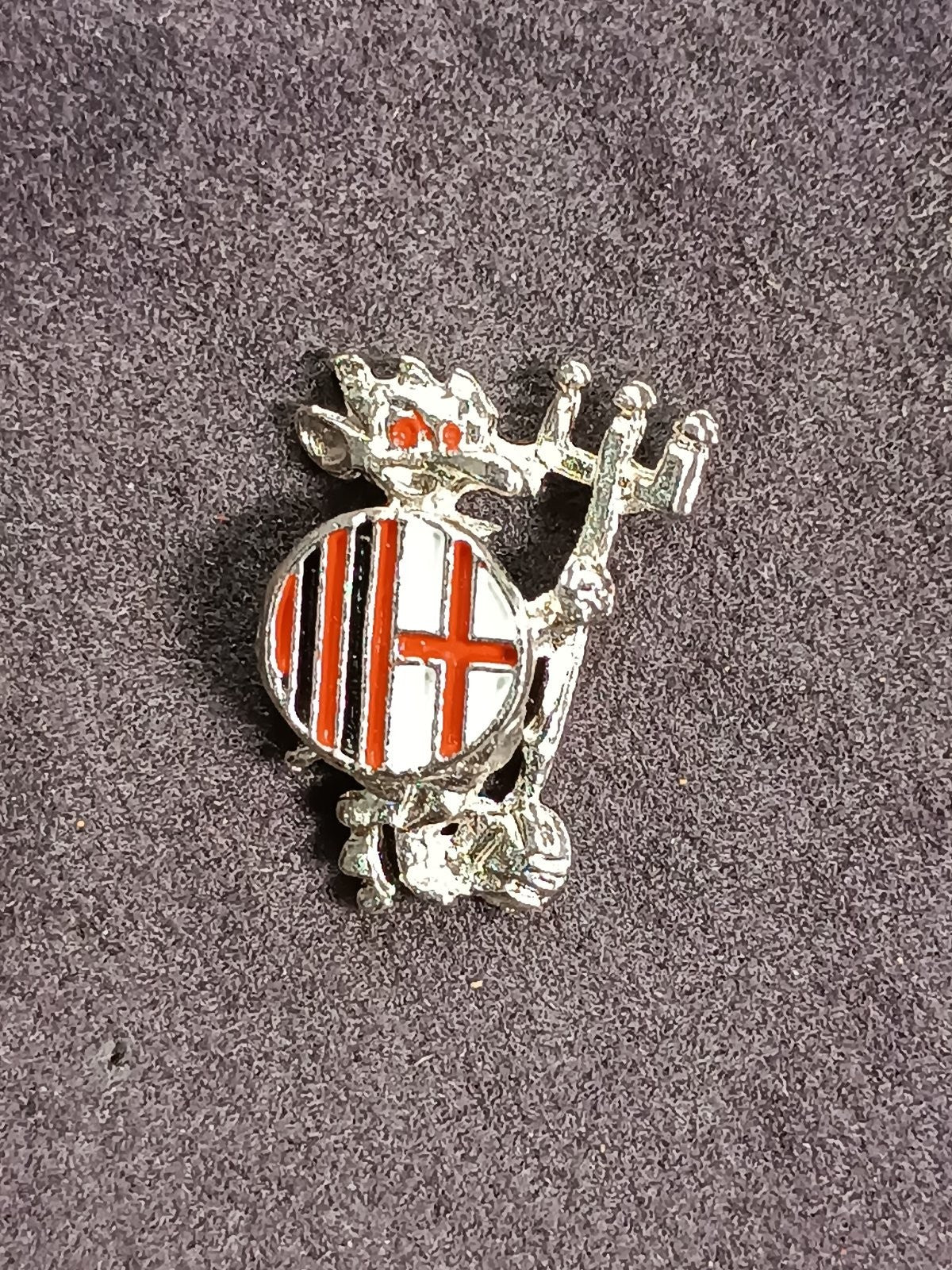 Old Pins Pin Badge Spilla A.C.Milan Diavolo con forcone senza piedino 311