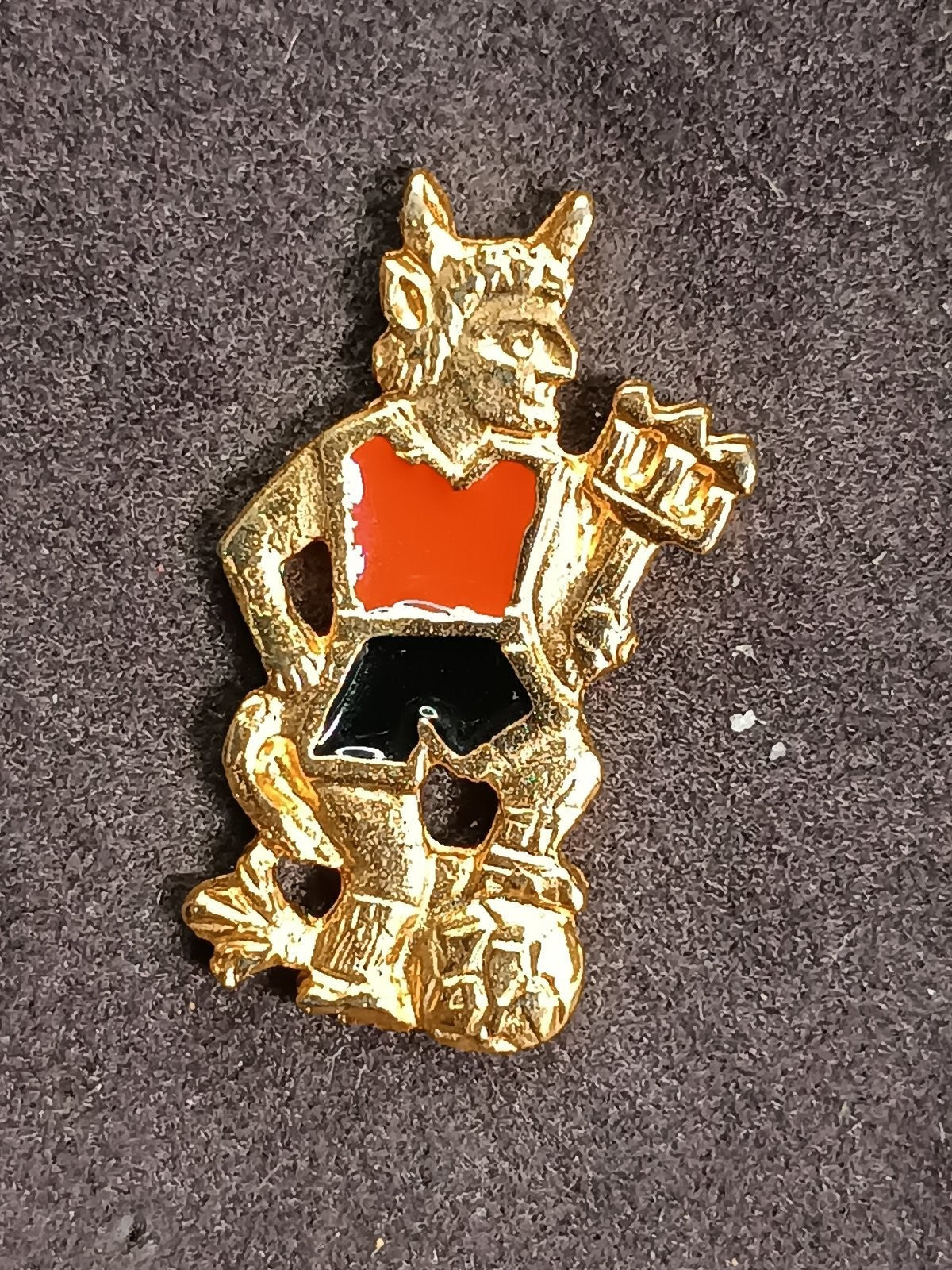 Old Pins Pin Badge Spilla A.C.Milan Diavolo con forcone senza piedino 315