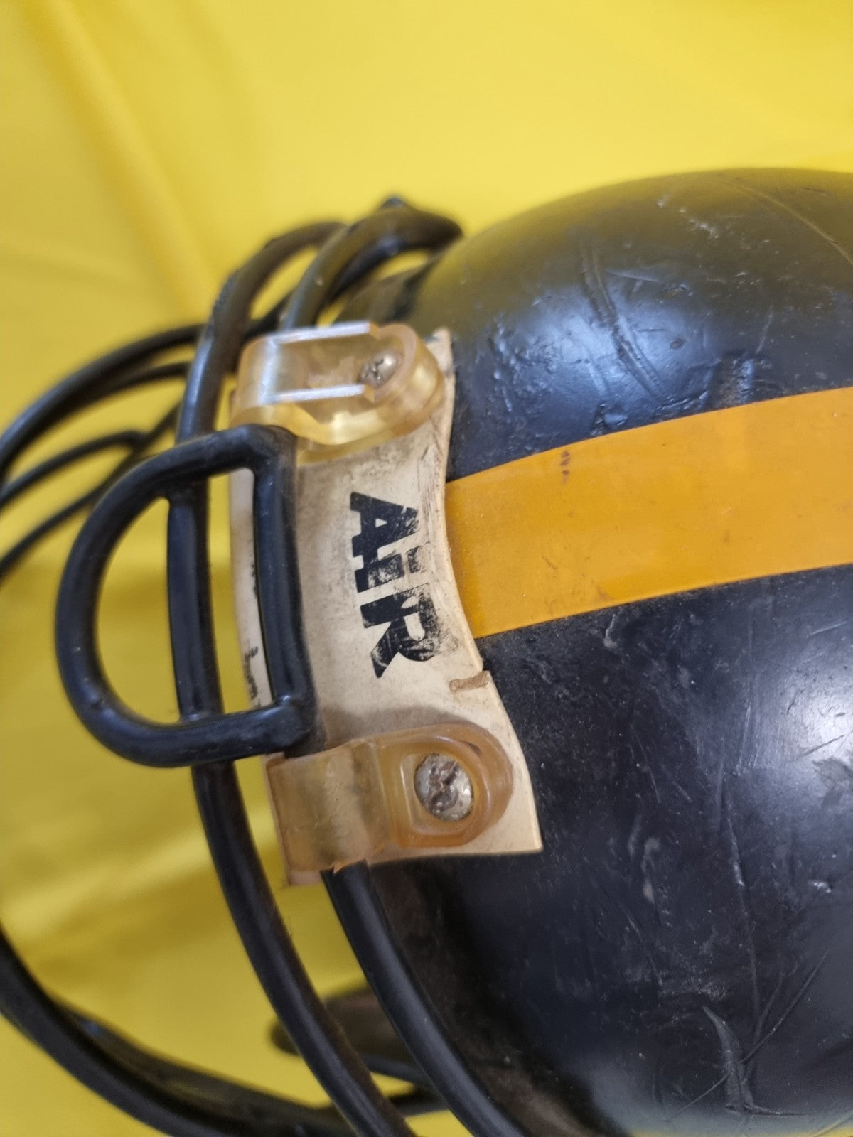 Football Americano vecchio casco helmet GIAGUARI Torino Italia