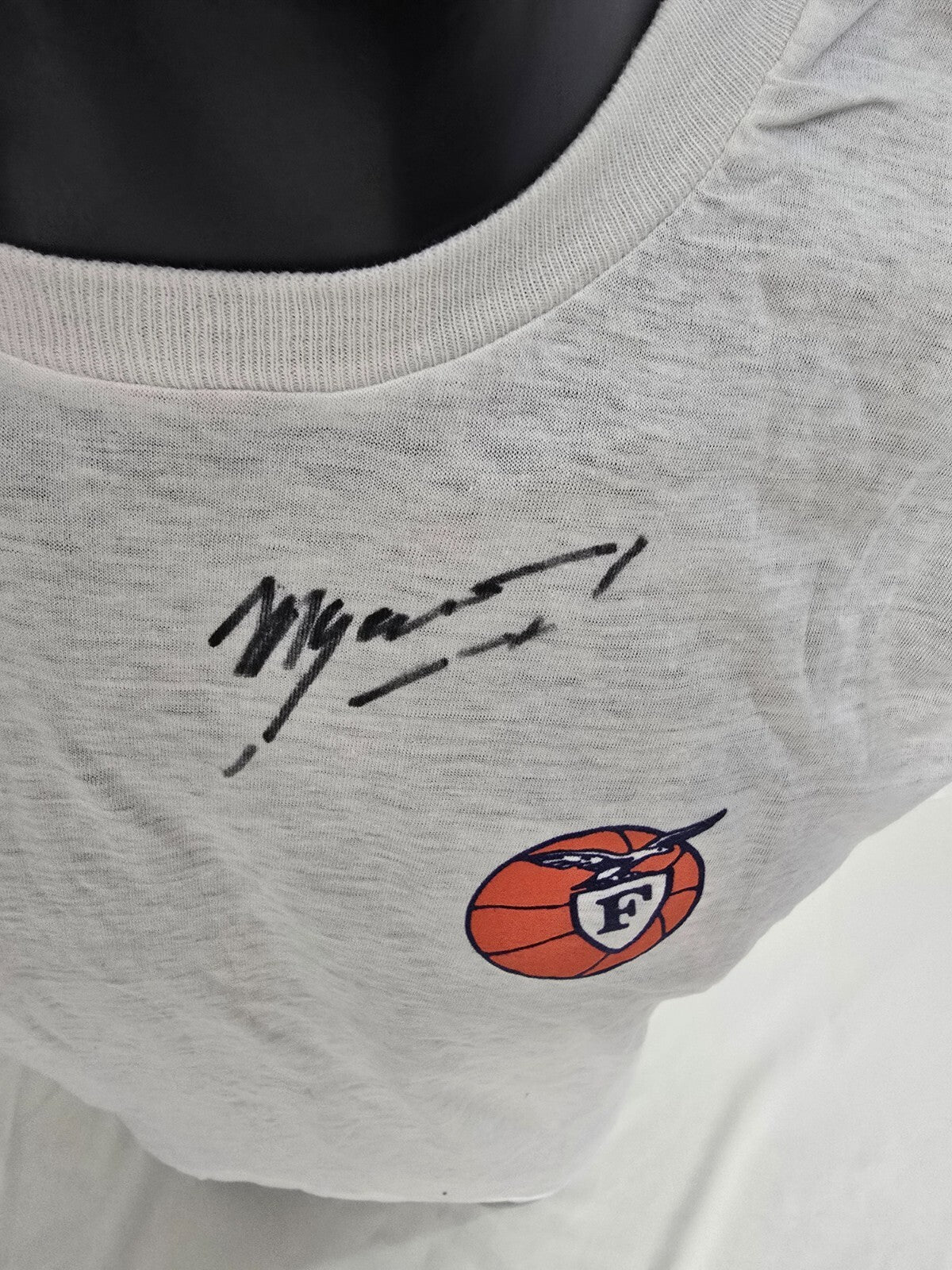 Tshirt in cotone Fans Fortitudo Bologna autografata da..... Basket Pallacanestro