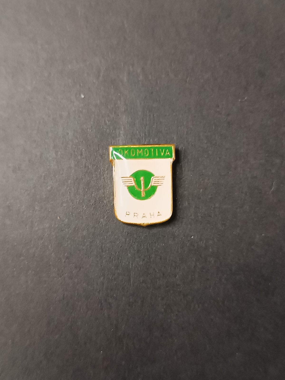 spilla badge pins Odznak sport kopan� Lokomotiva Praha