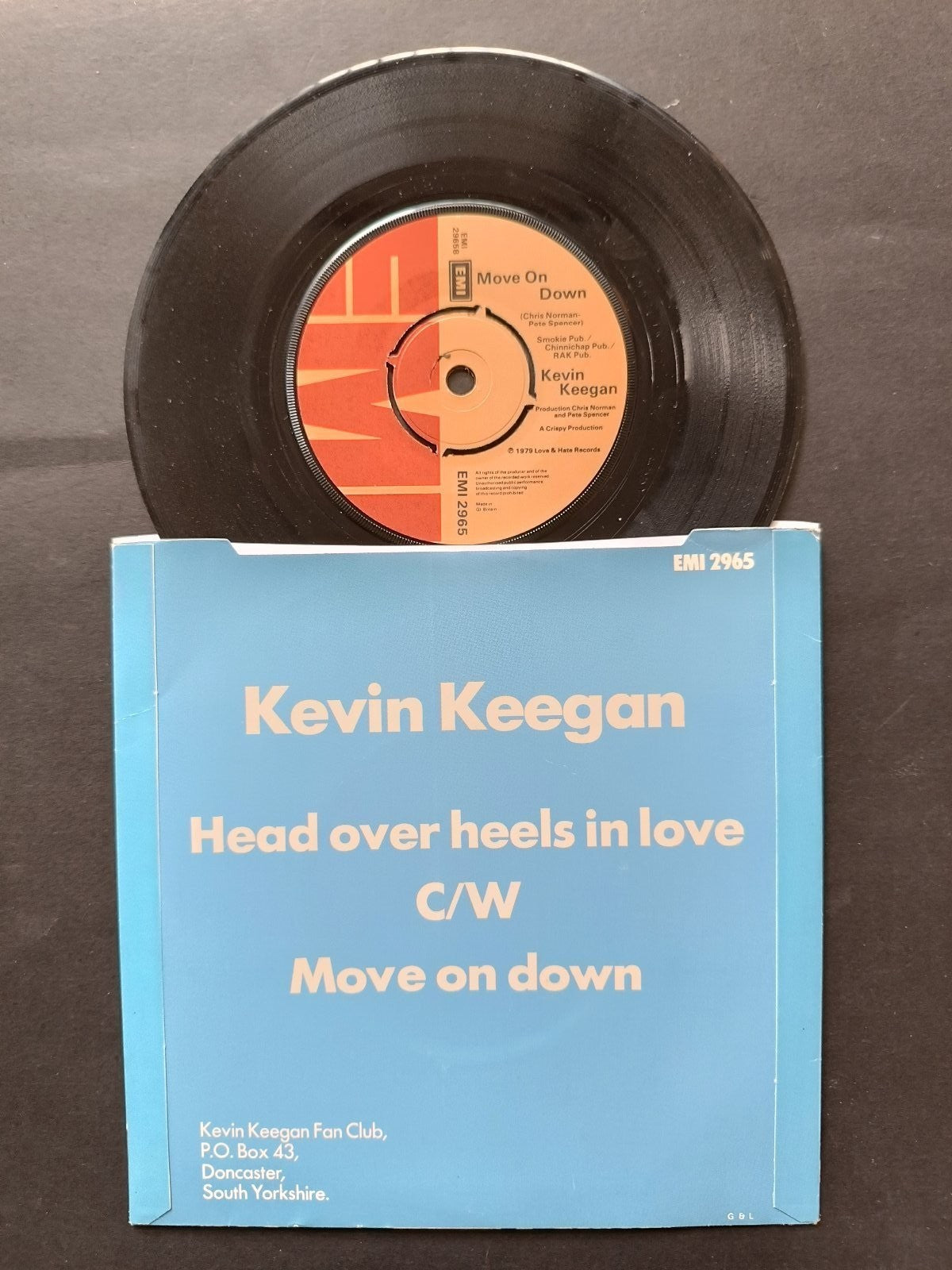 Vinile 45 giri Head Over Heels In Love KEEGAN