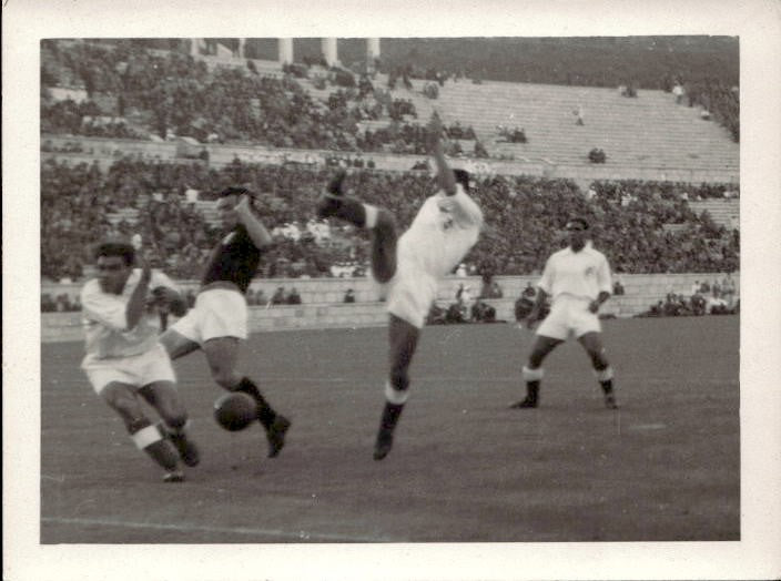 Fotografia cartonata Loich in azione ''Grande Torino''