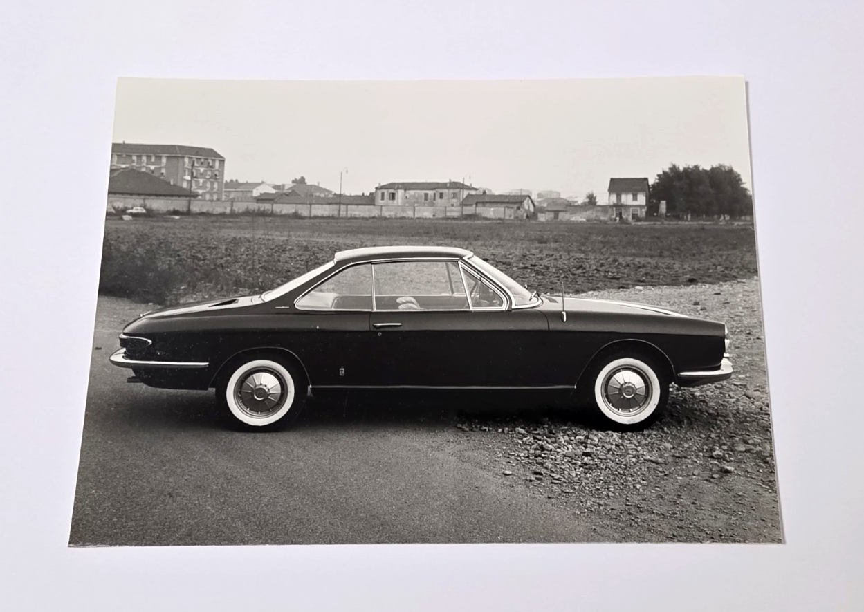 FOTO originale 1962 Chevrolet Corvair coupè PININFARINA 177x127 mm fianco