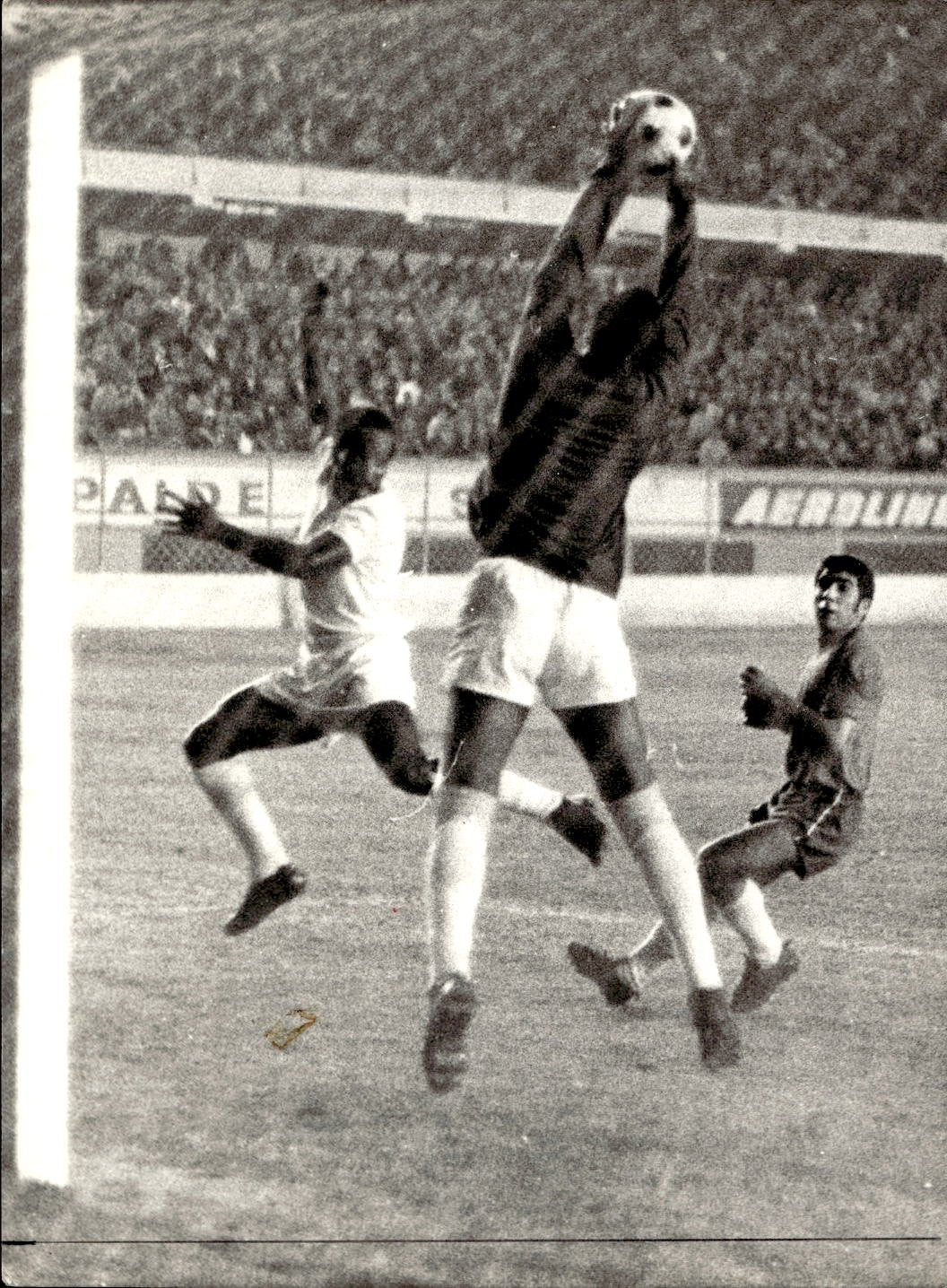 Foto fotografia d'agenzia calciatore squadra calcio Sudamericano