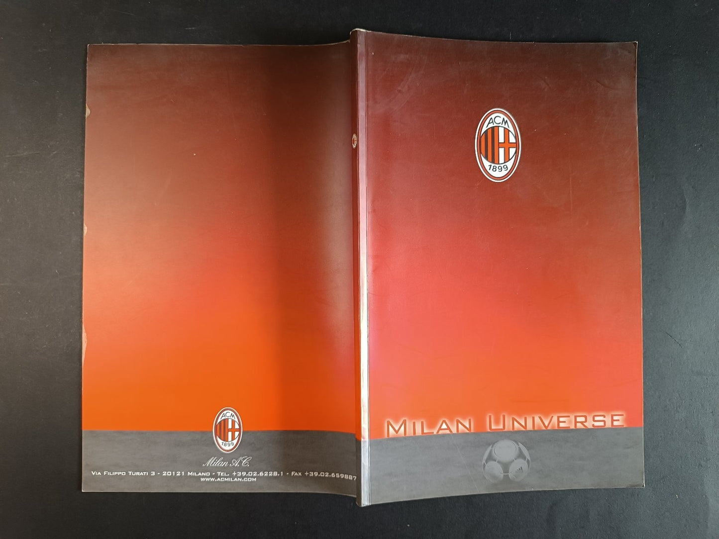 libro Milan Universe lingua inglese