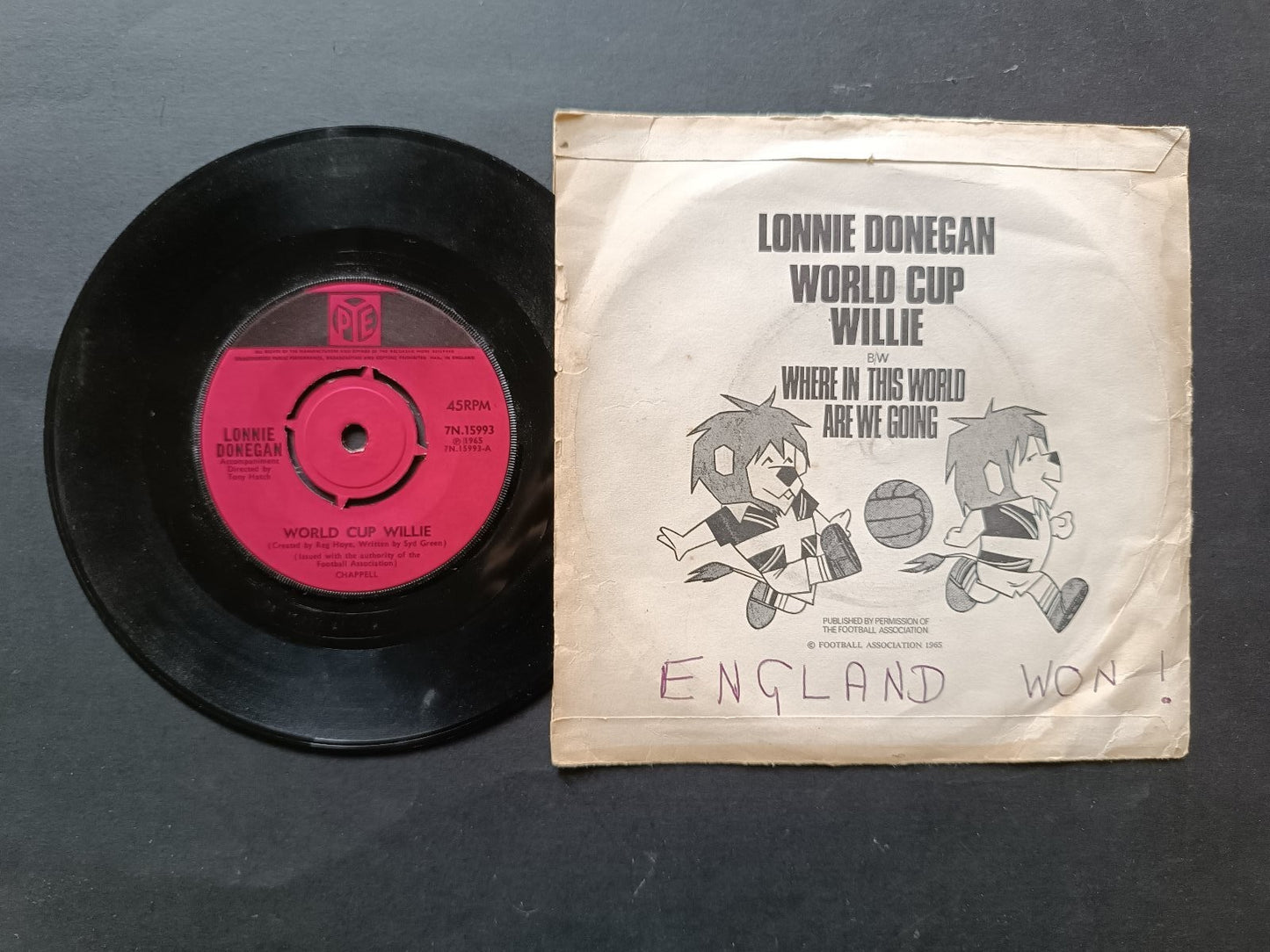 Vinile 45 giri LONNIE DONEGAN WORLD CUP WILLIE