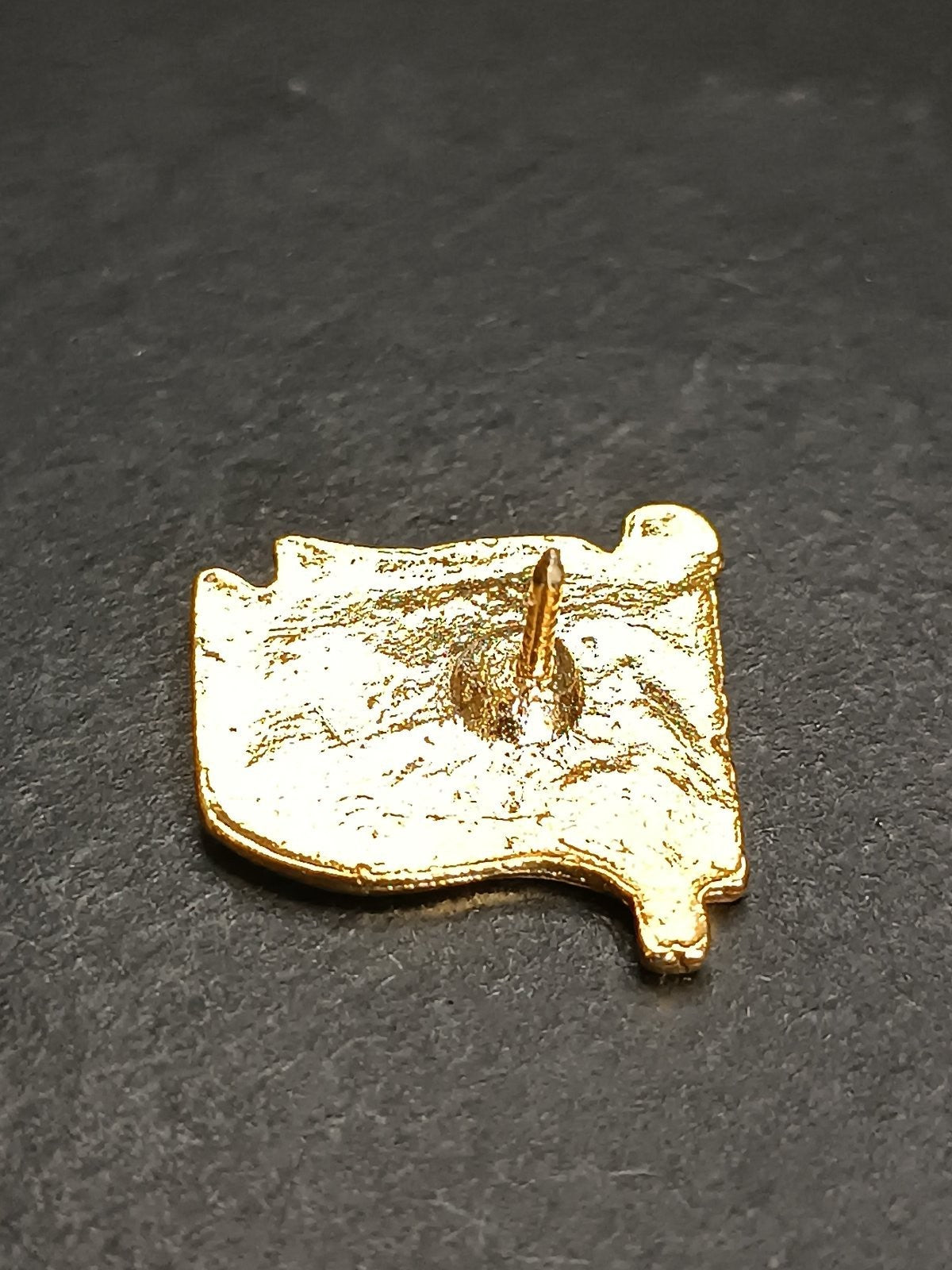 Old Pins Pin Badge Spilla A.C.Milan bandiera flag senza piedino 288