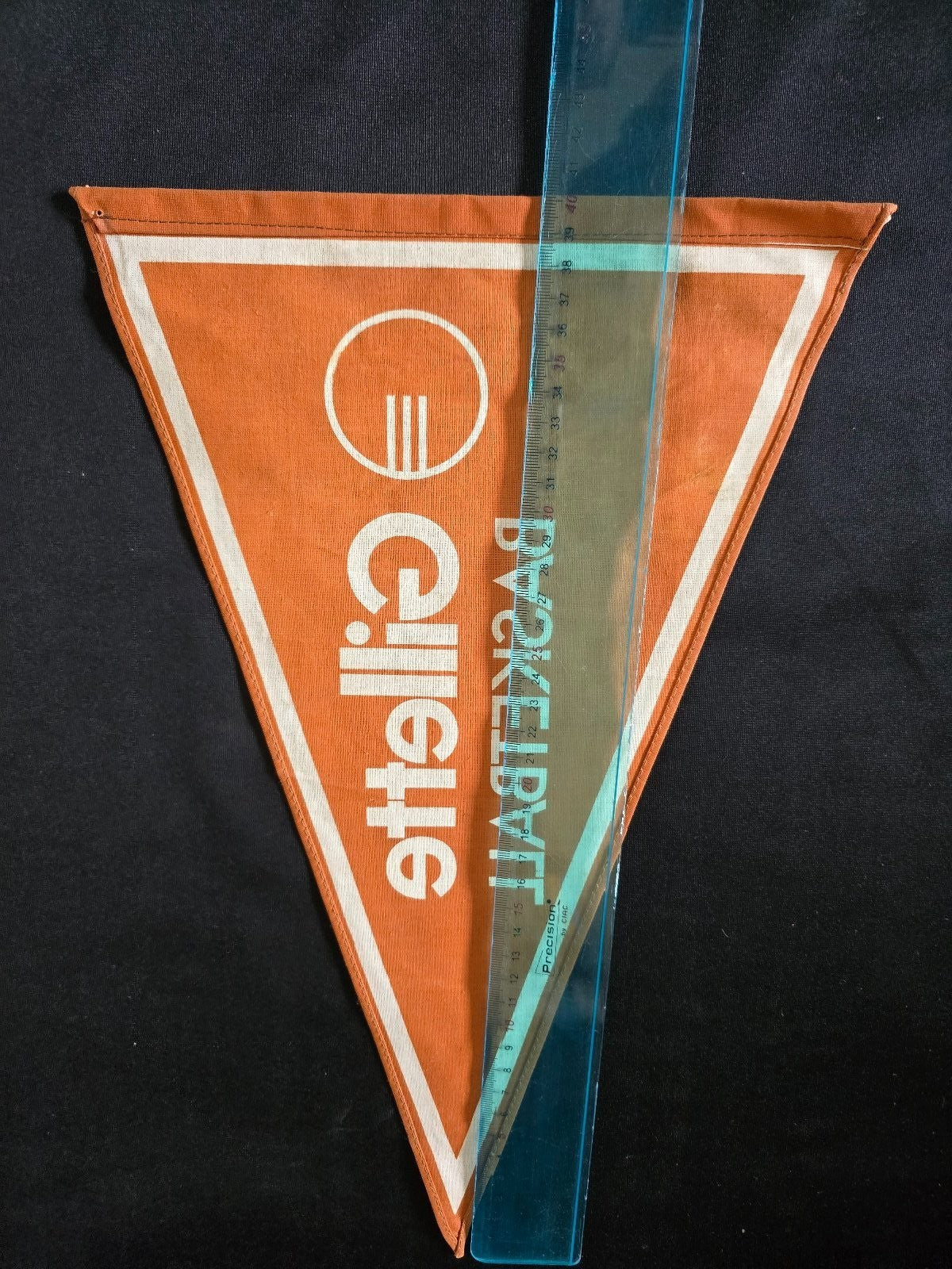 Gagliardetto Pennant GILLETTE Basket toreno anni 70/80