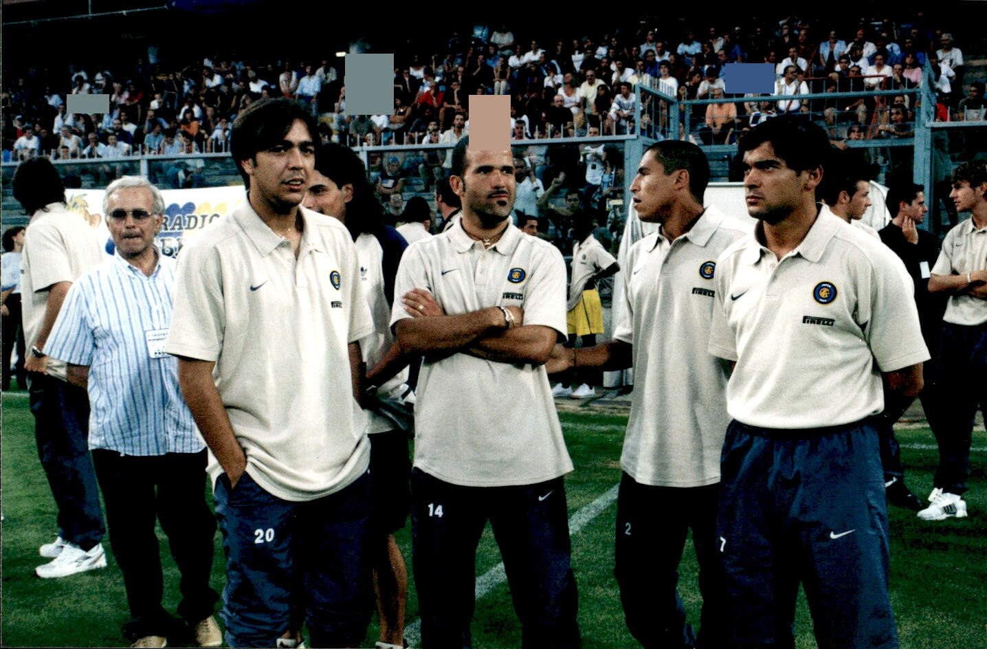 fotografia originale Inter in campo Recoba Di biagio Cordoba S. Concei��o