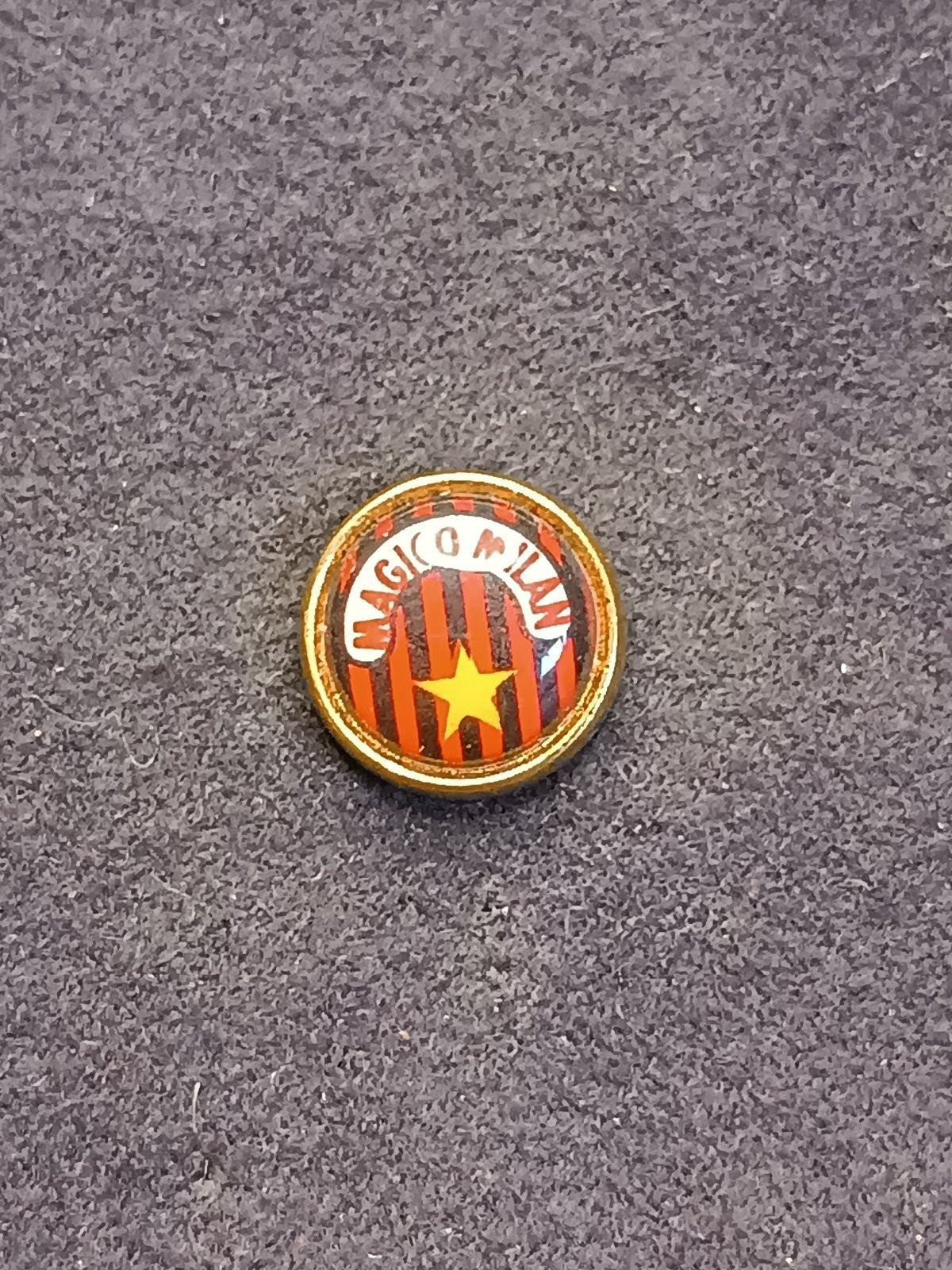 Old Pins Pin Badge Spilla A.C.Milan Magico tondo senza ferma piedino 457