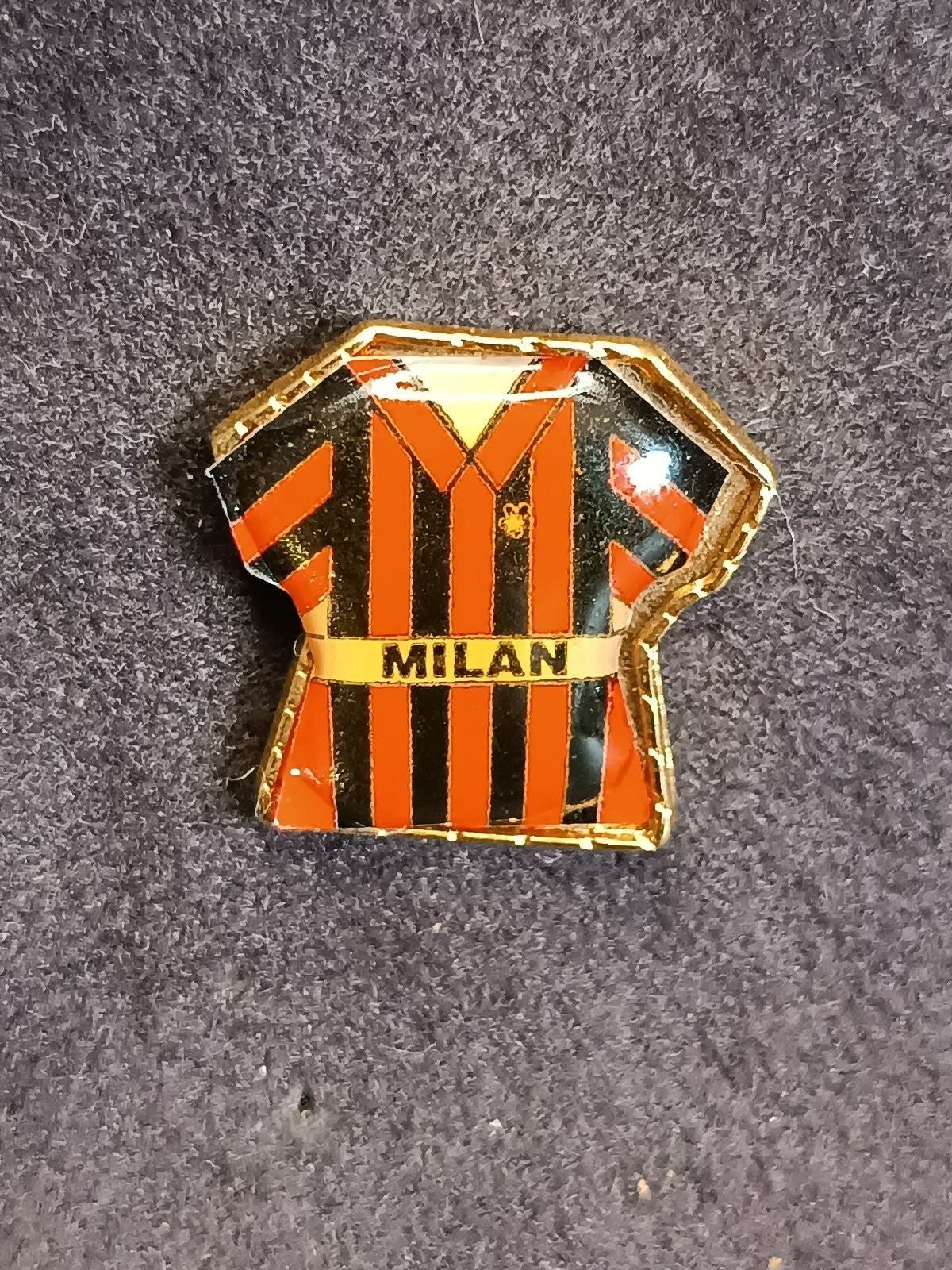 Old Pins Pin Badge Spilla A.C.Milan maglia milan senza piedino 276