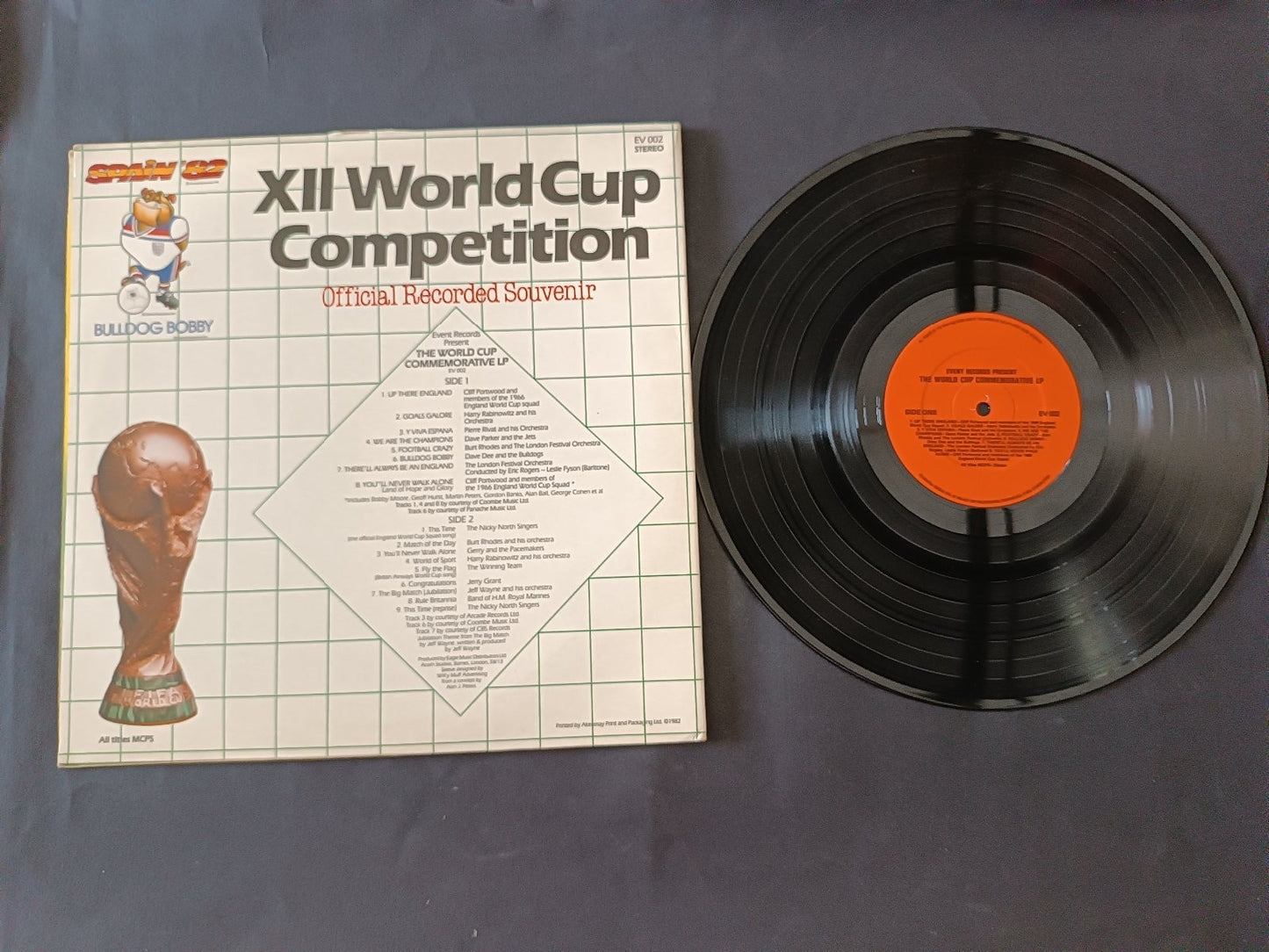 Disco Football Assoc Approved England World Cup 1982 Official Souvenir