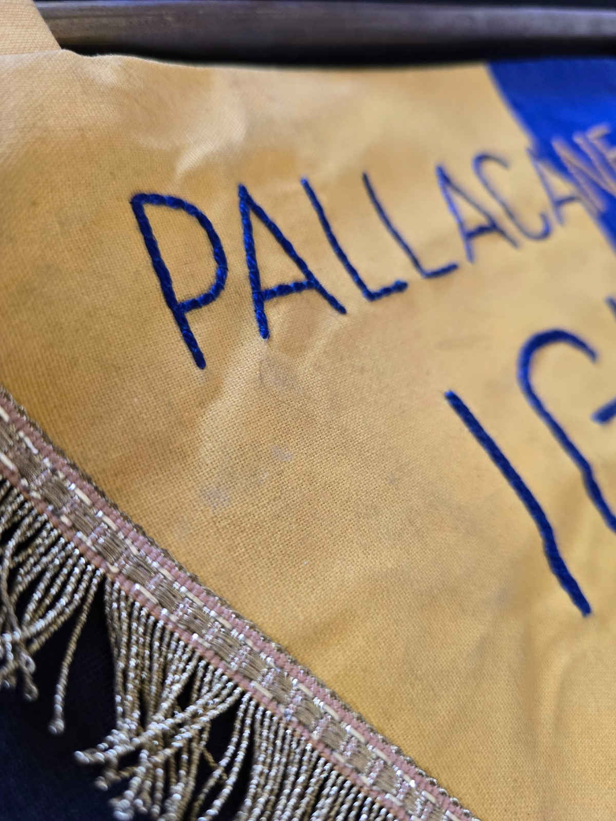 Gagliardetto ricamato Pallacanestro IGNIS VARESE Basket Campione d’ItaliA 1964