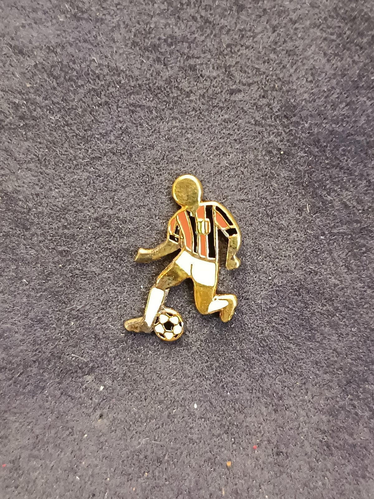 Old Pins Pin Badge Spilla A.C.Milan calciatore rossonero senza ferma piedino 474