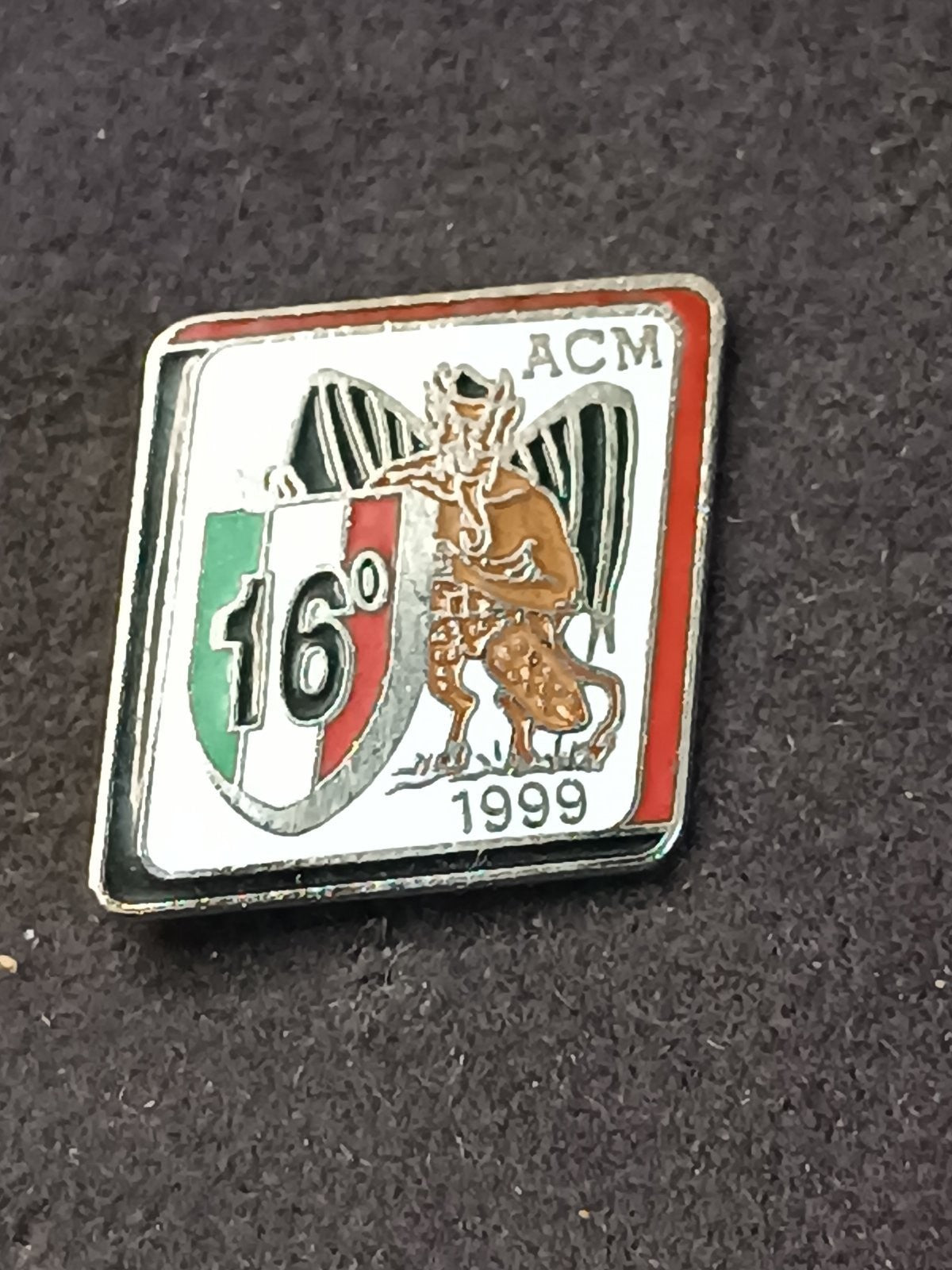 Pins Pin Badge Spilla A.C.Milan scudo campione 16 1999 spilla da giacca 571