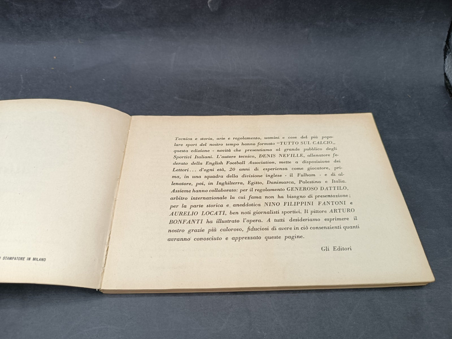 Libro Tutto sul calcio Edizioni Apis 1952