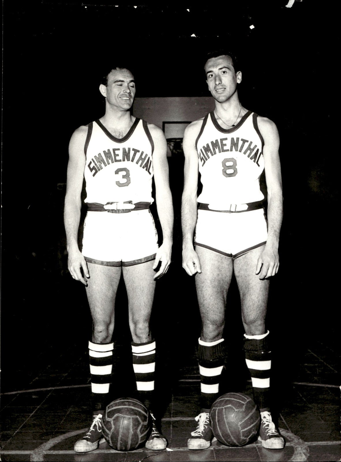 Foto Originale '60 Simmenthal Olimpia Milano Basket 2 players da identificare