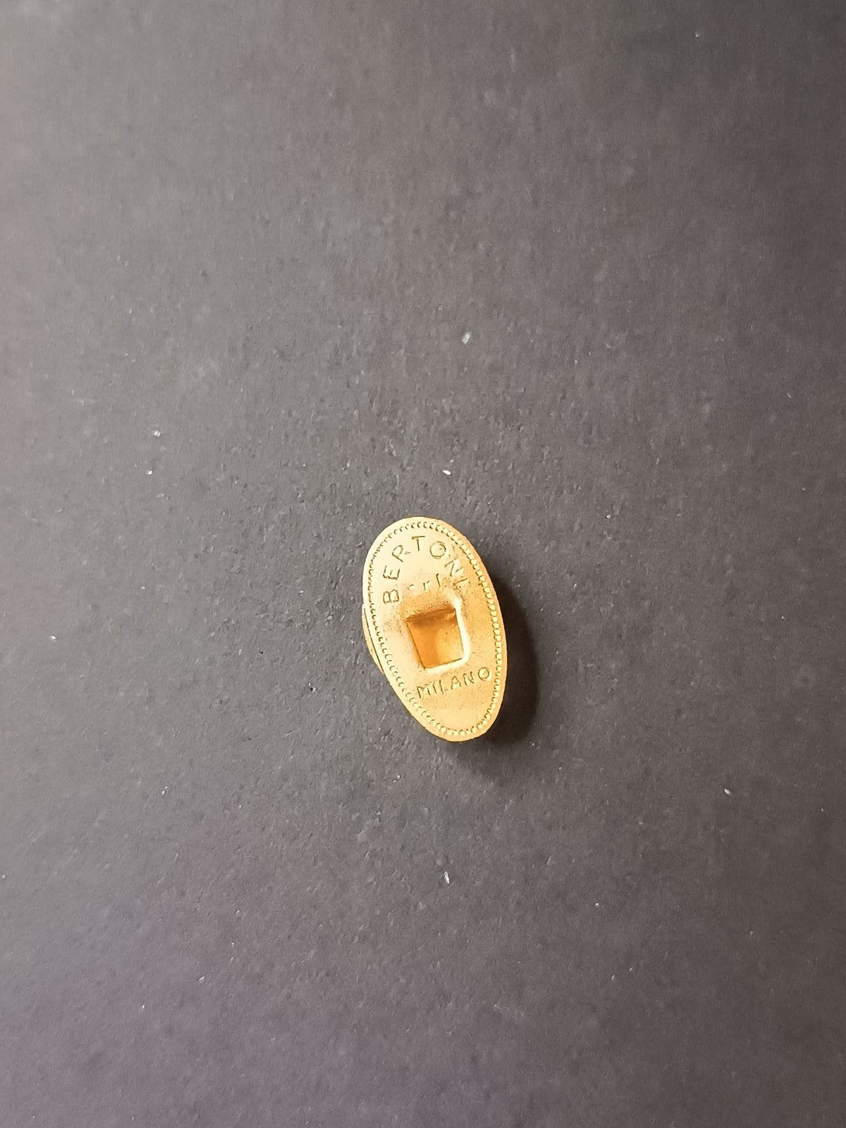 pins spilla calcio Cenisia
