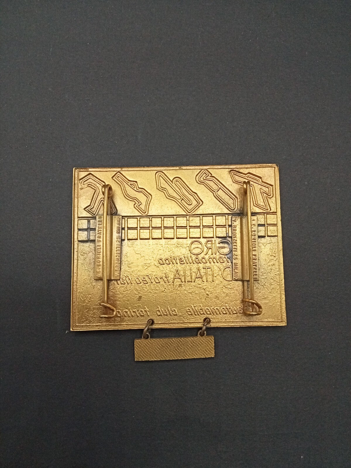 Placca di metallo spilla Lorioli Giro d'Italia Trofeo Fiat 1973 Club Torino