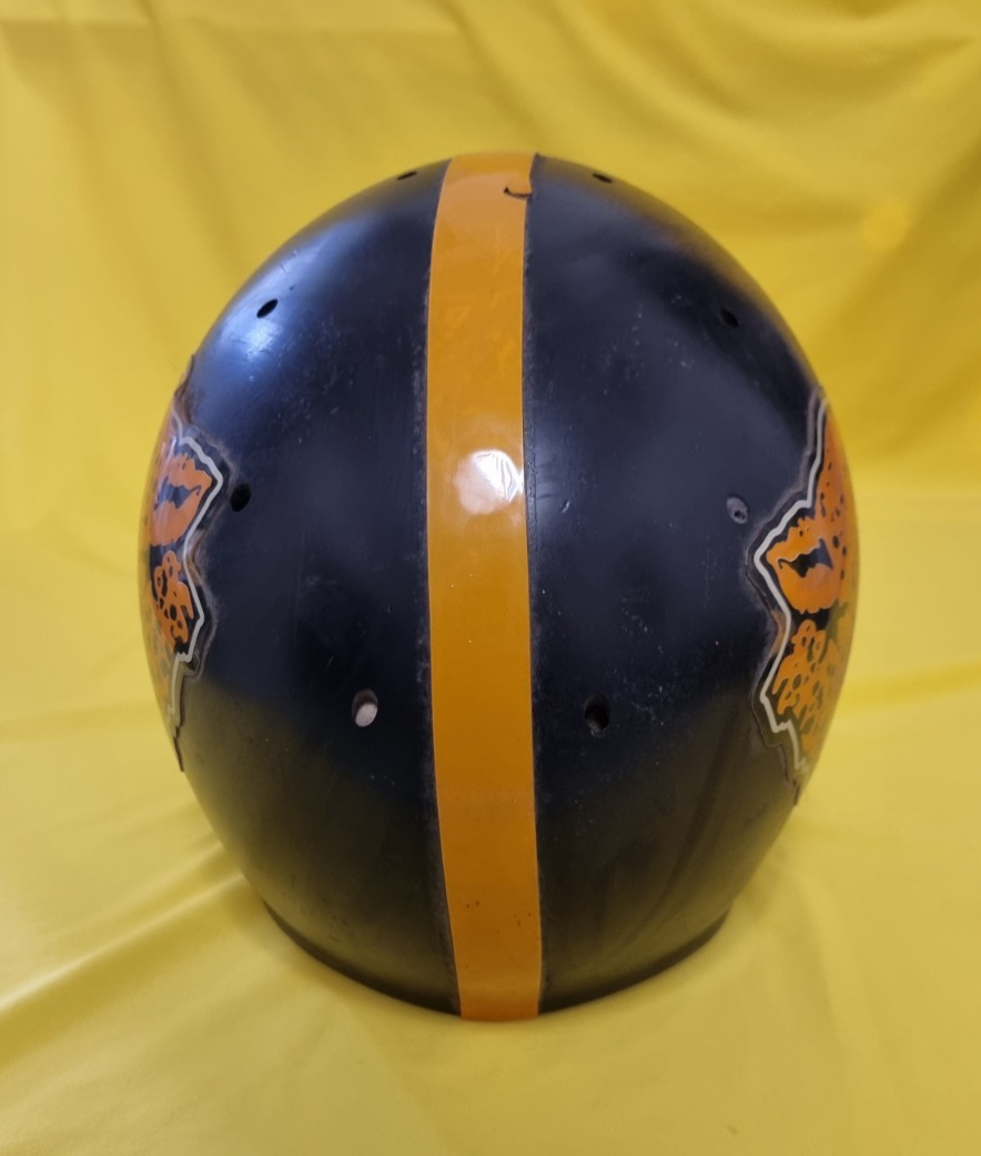 Football Americano vecchio casco helmet GIAGUARI Torino Italia