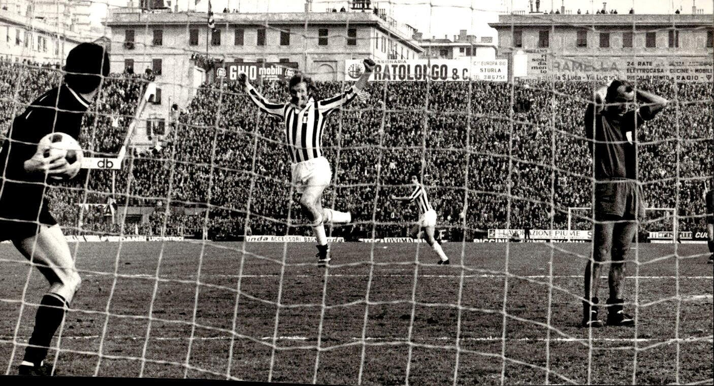 Foto fotografia d'agenzia calciatore squadra calcio Genoa 1