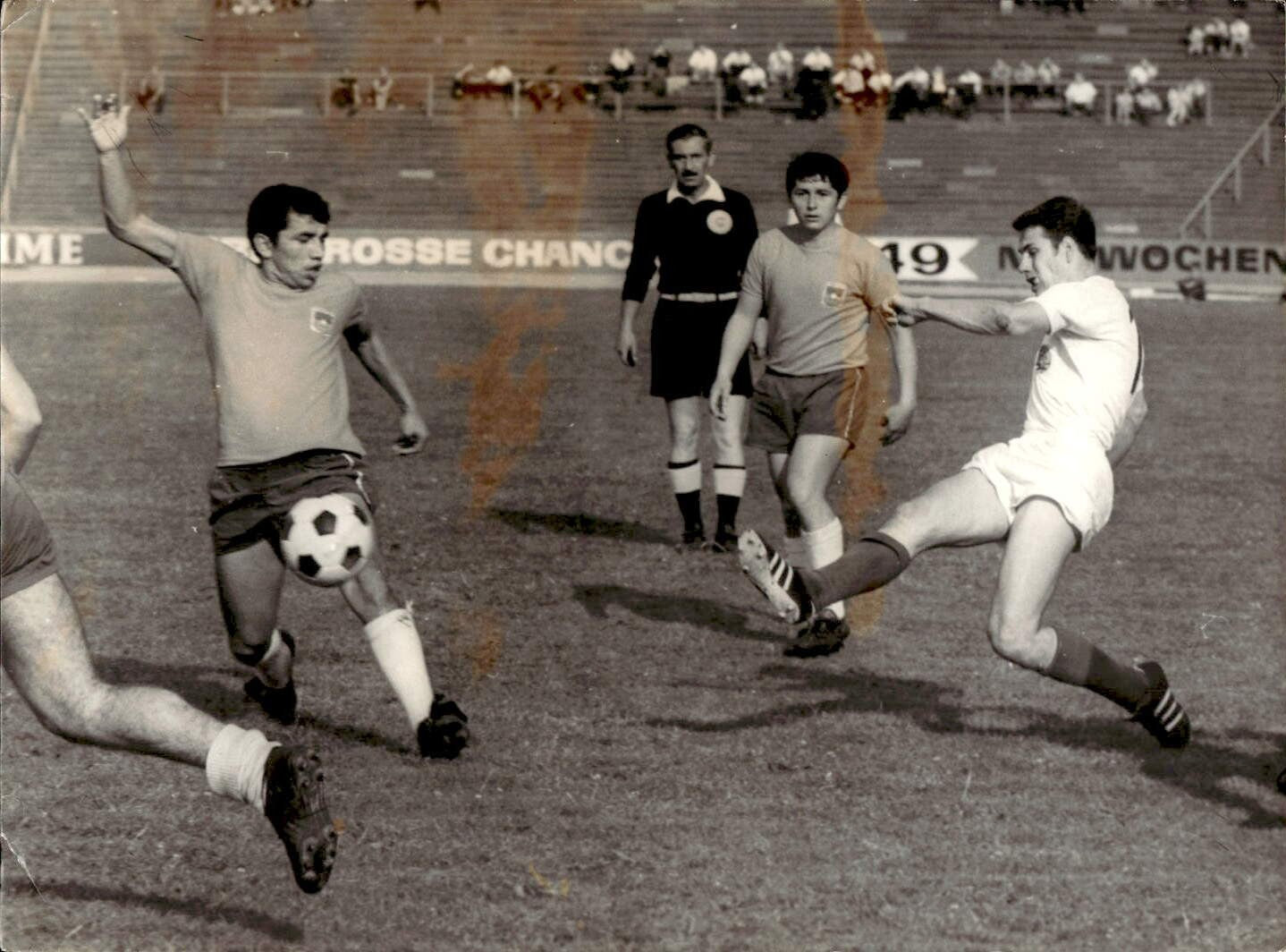 Foto fotografia d'agenzia partita calcio Cile-Per� 2