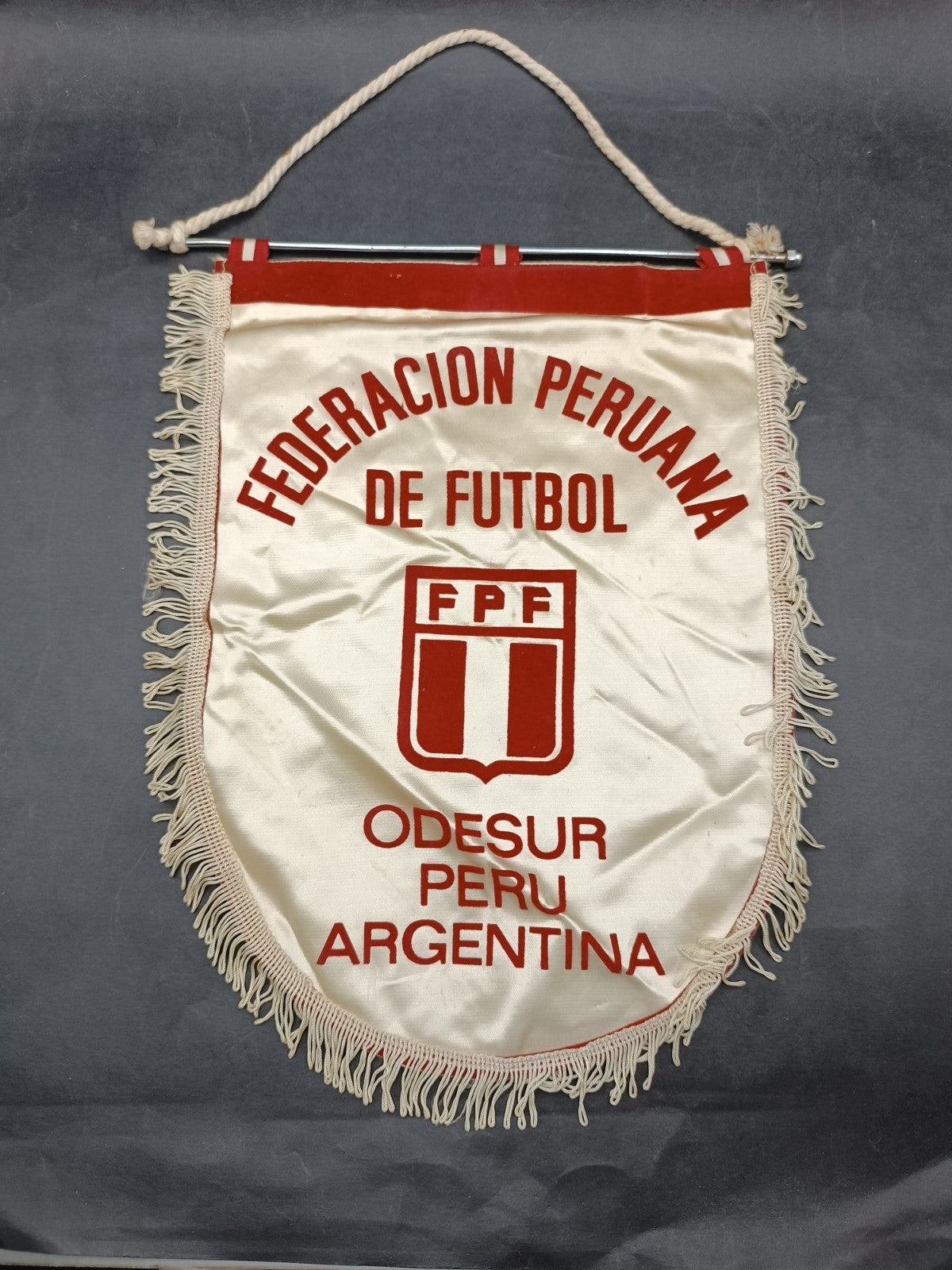 Gagliardetto Pennant Fanion Federación Peruana de Fútbol ODESUR Peru' Argentina