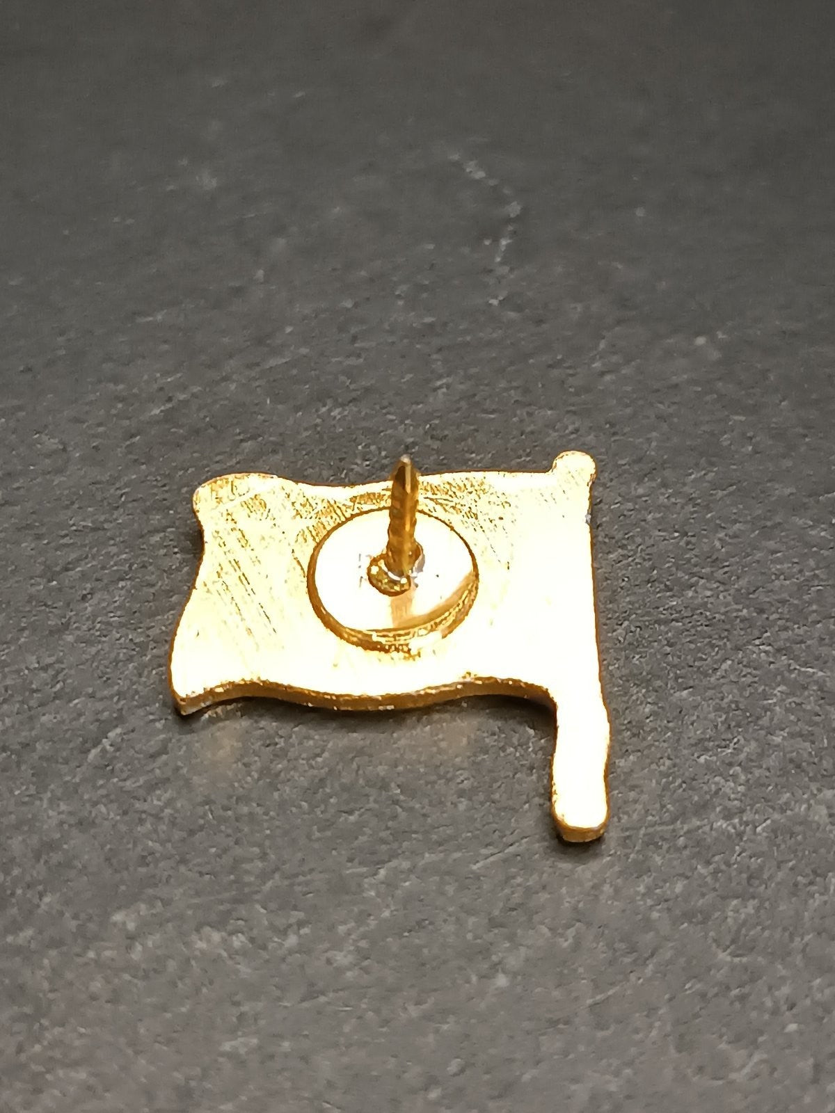 Old Pins Pin Badge Spilla A.C.Milan bandiera flag senza piedino 291