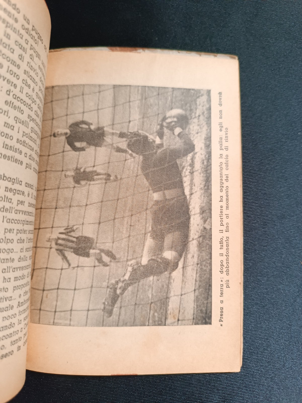 Libro fotografico Calciatori si diventa -Vicenzo Baggiolio edizioni Audace 1942