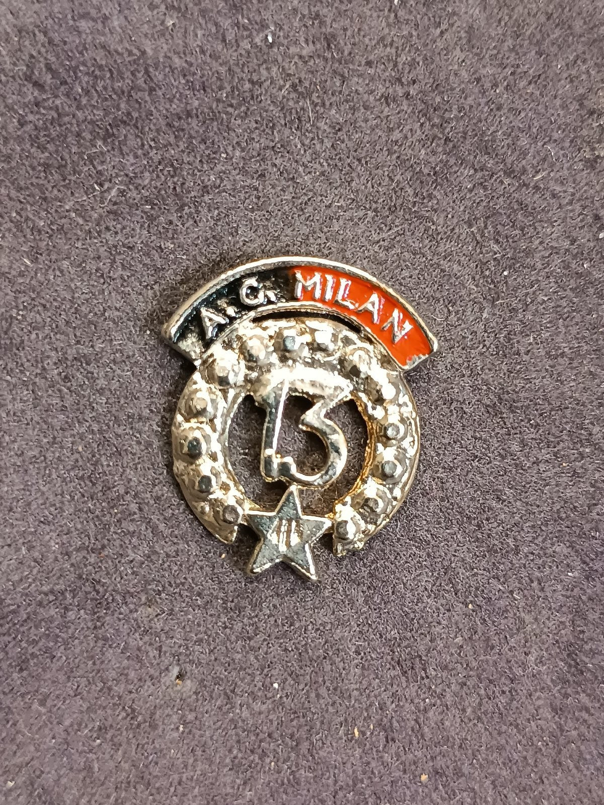 Old Pins Pin Badge Spilla A.C.Milan 13 stella senza piedino 273
