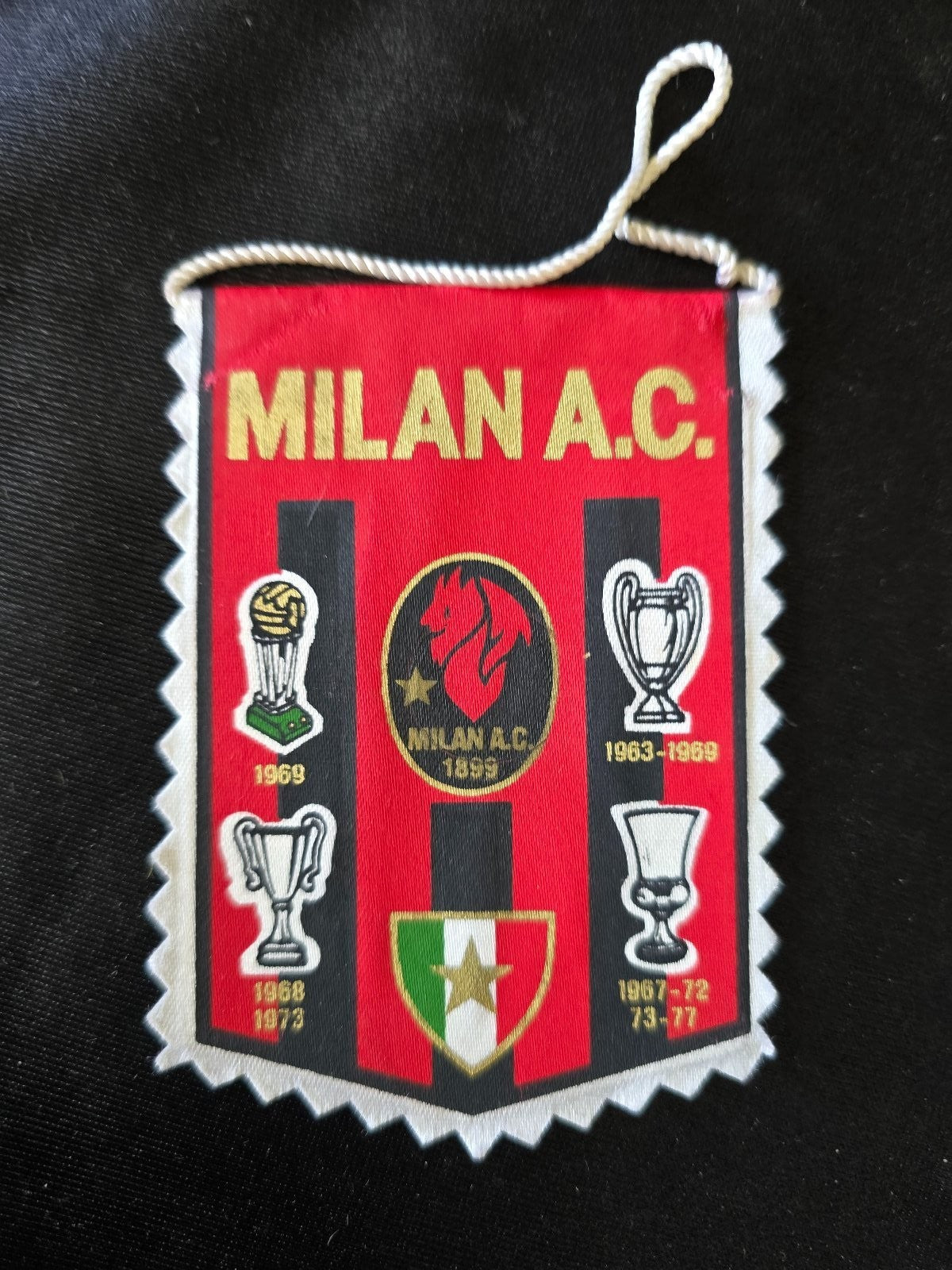 A.C. Milan 1899 mini gagliardetto anni 60/70 2