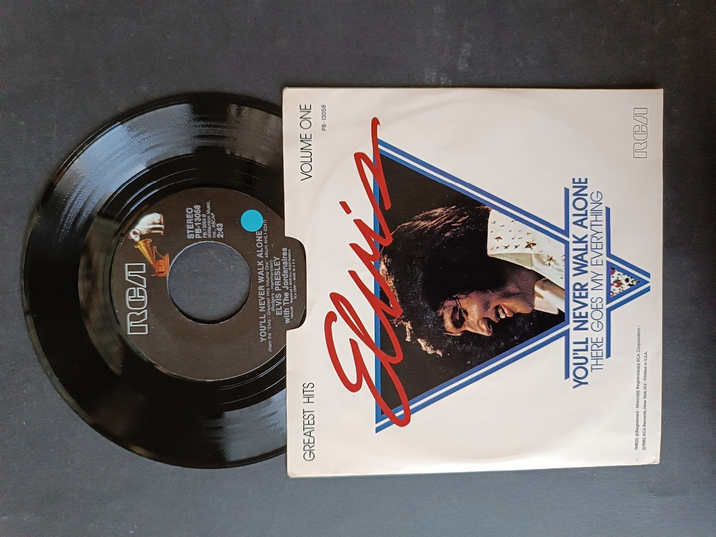 Vinile 45 giri Elvis Presley THERE GOES MY EVERYTHING YOU'LL NEVER WALK ALONE