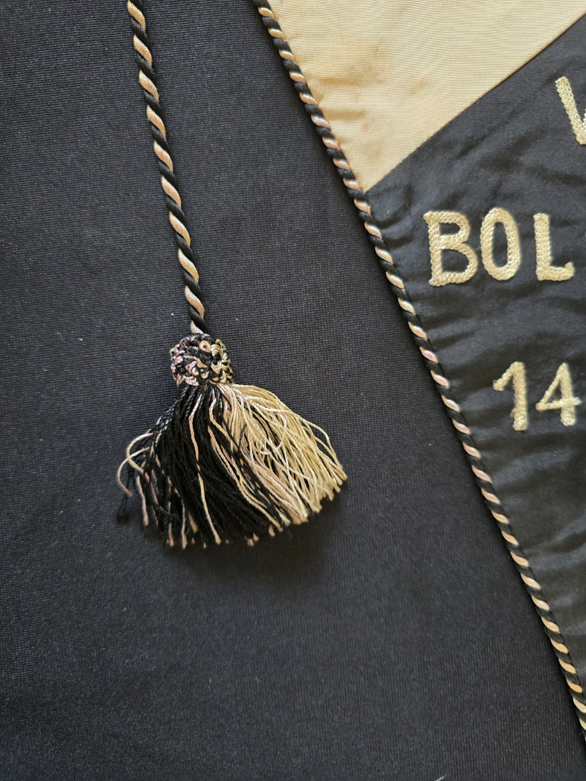 Gagliardetto ricamato Pennant VIRTUS PALLACANESTRO BOLOGNA basket 1952 originale