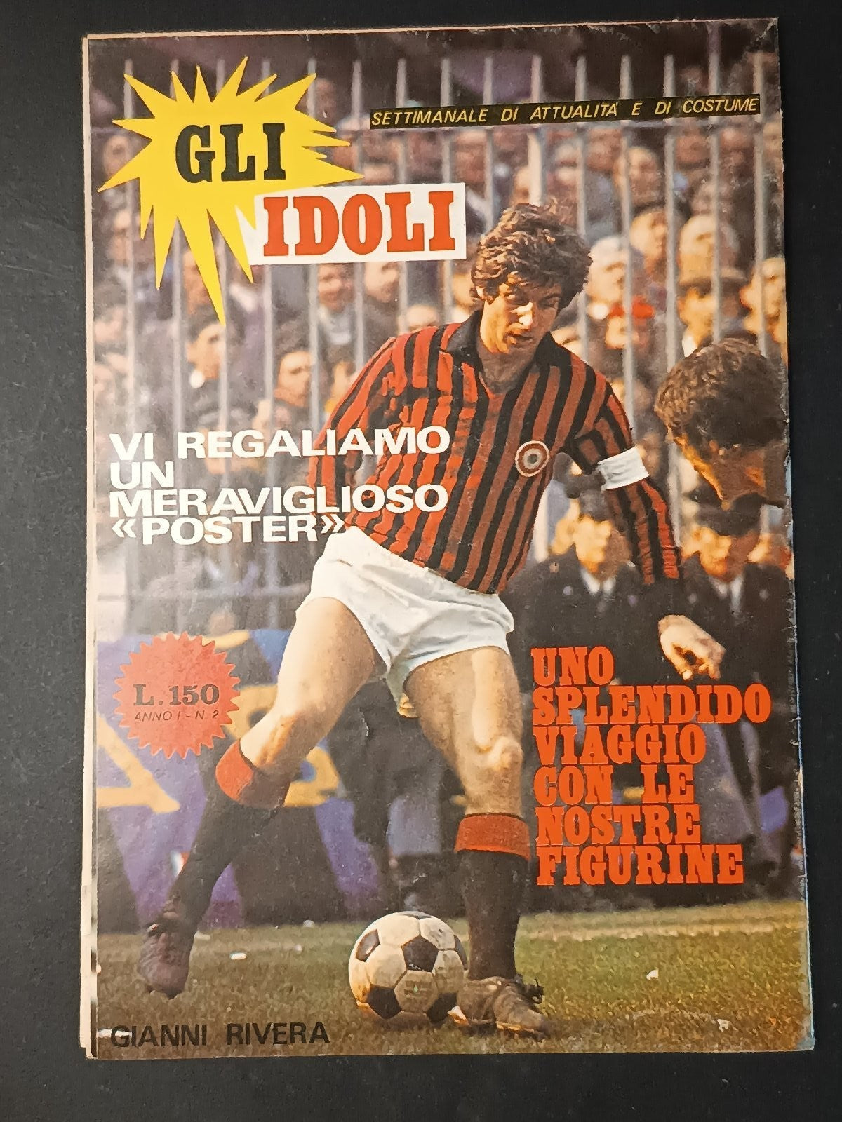 Poster GIANNI RIVERA Gli IDOLI n 2 - (50x70 cm) con figurina