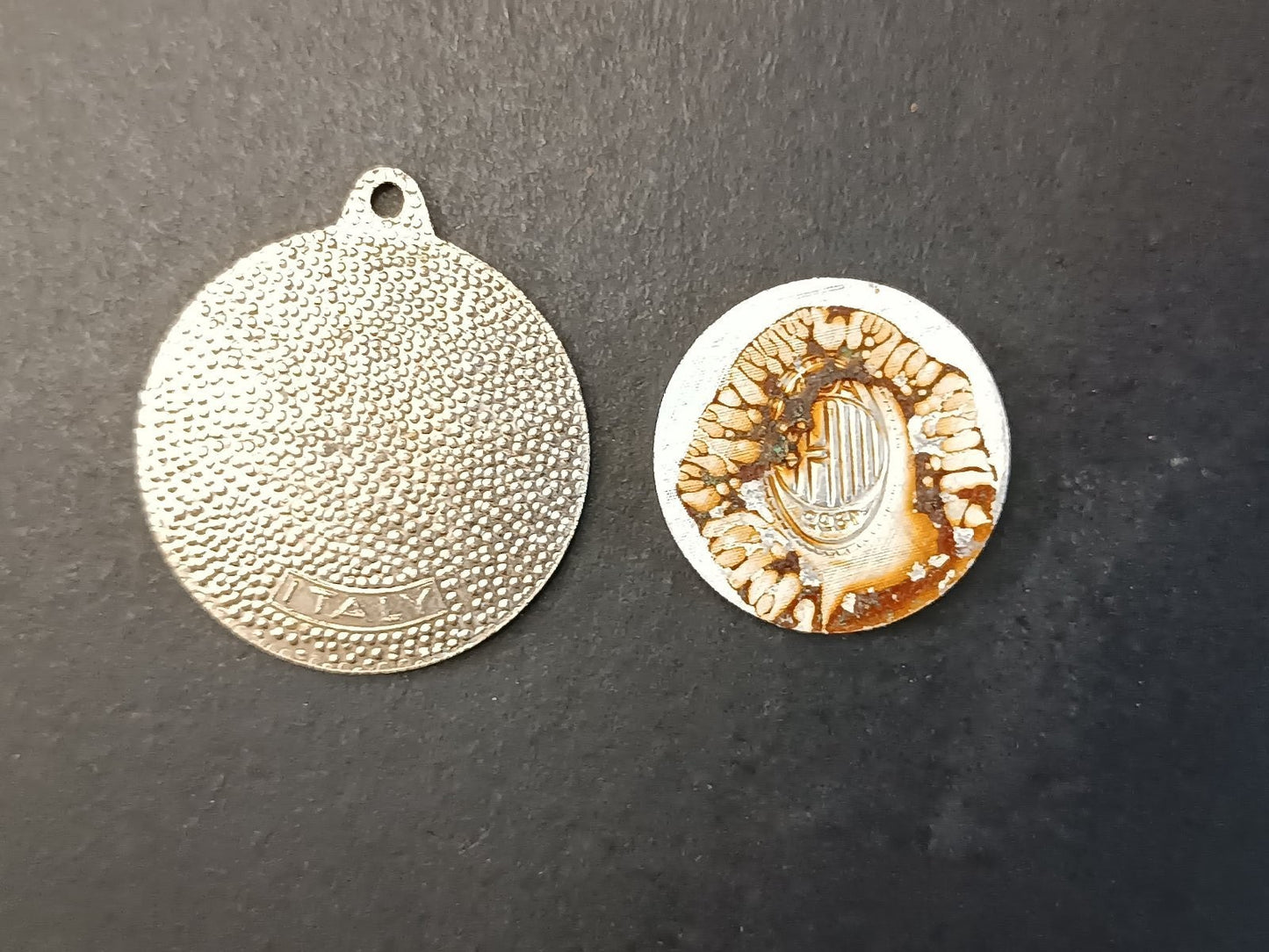 Pins Pin Badge Spilla A.C.Milan medaglia 14