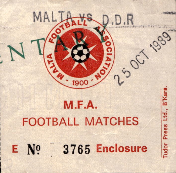 biglietto Ticket Stadio Malta vs D.D.R Football Matches 25/10/1989