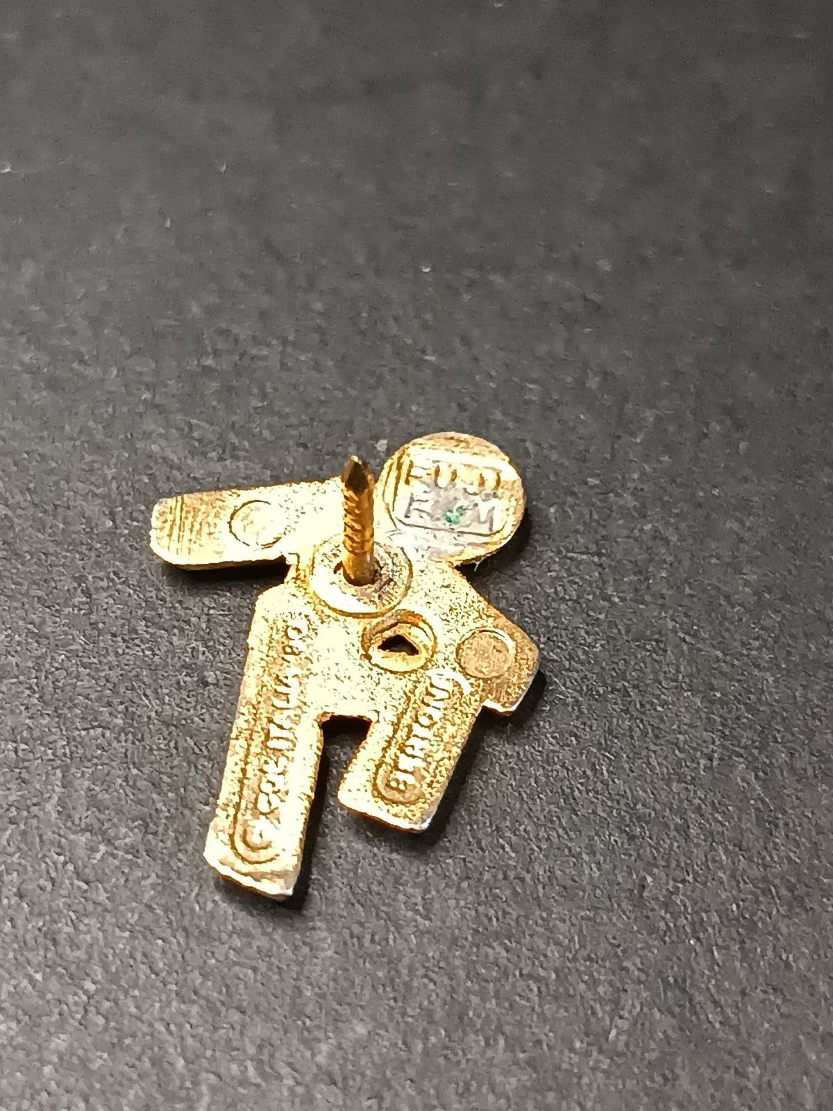 Old Pins Pin Badge Spilla A.C.Milan ciao italia 90 senza ferma piedino 484