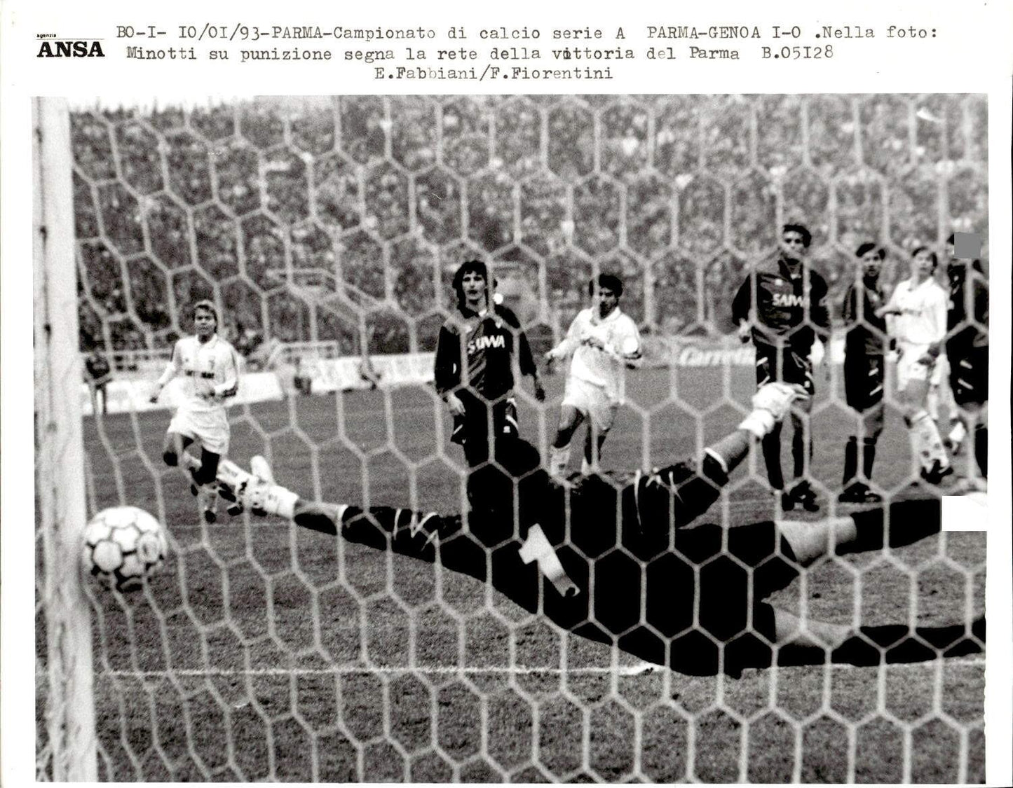 Foto fotografia d'agenzia calciatore squadra calcio Genoa Minotti