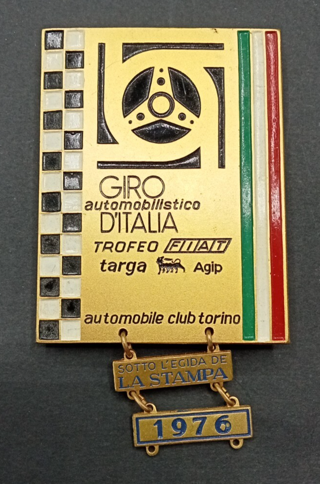 Placca spilla F.lli Lorioli Trofeo Fiat Agip Giro d'Italia automobilistico 1976