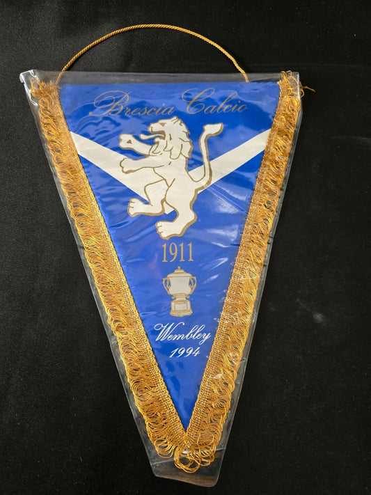 Gagliardetto Pennant fanion BRESCIA Calcio 1911 WEMBLEY 1994