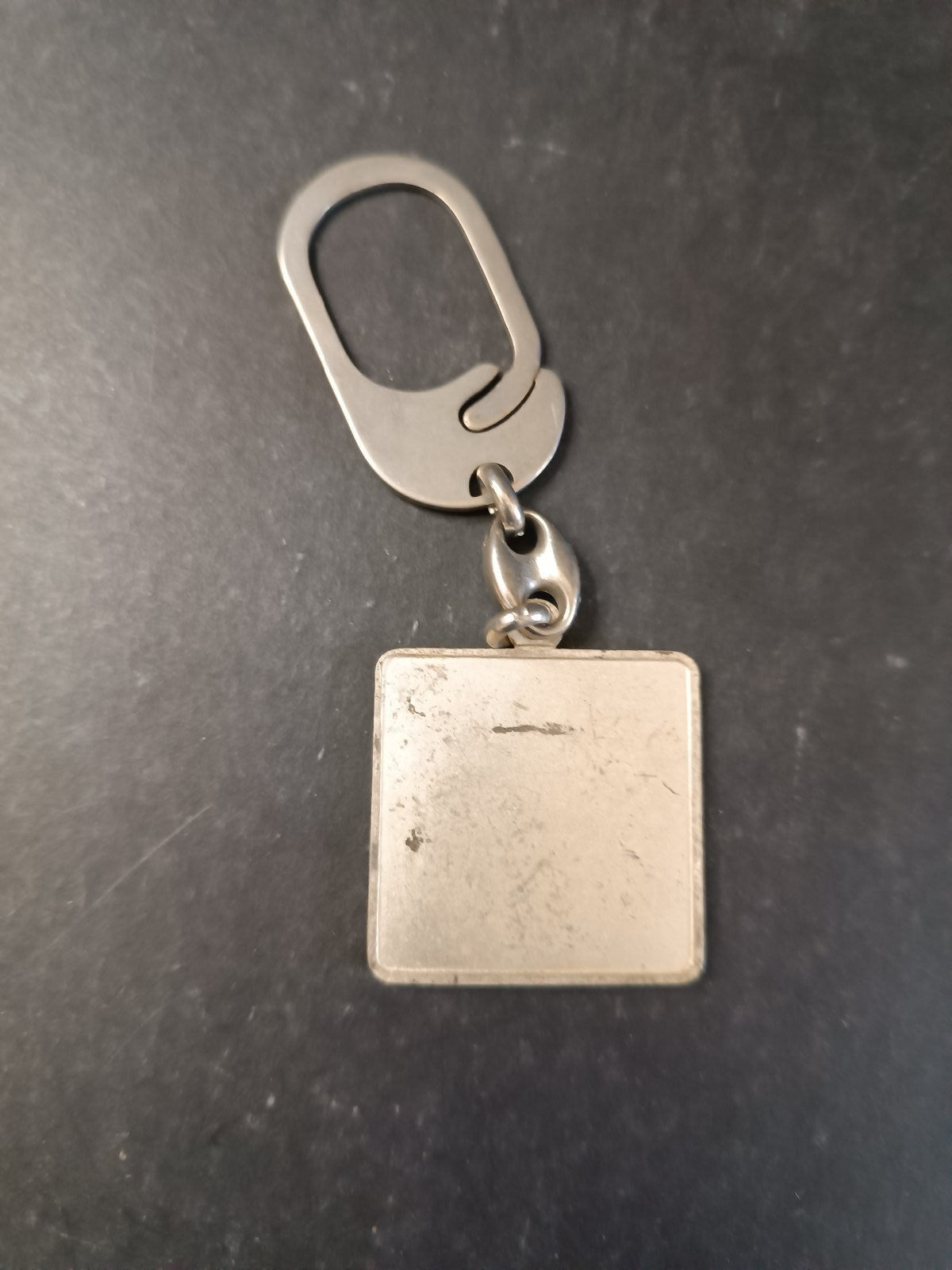 Gadget portachiavi quadrato logo squadra calcio Genoa