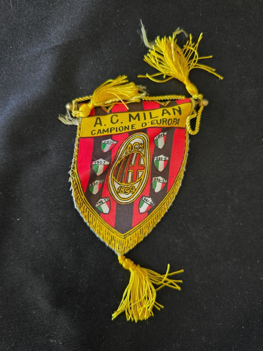 A.C. Milan 1899 mini gagliardetto anni 60/70 7