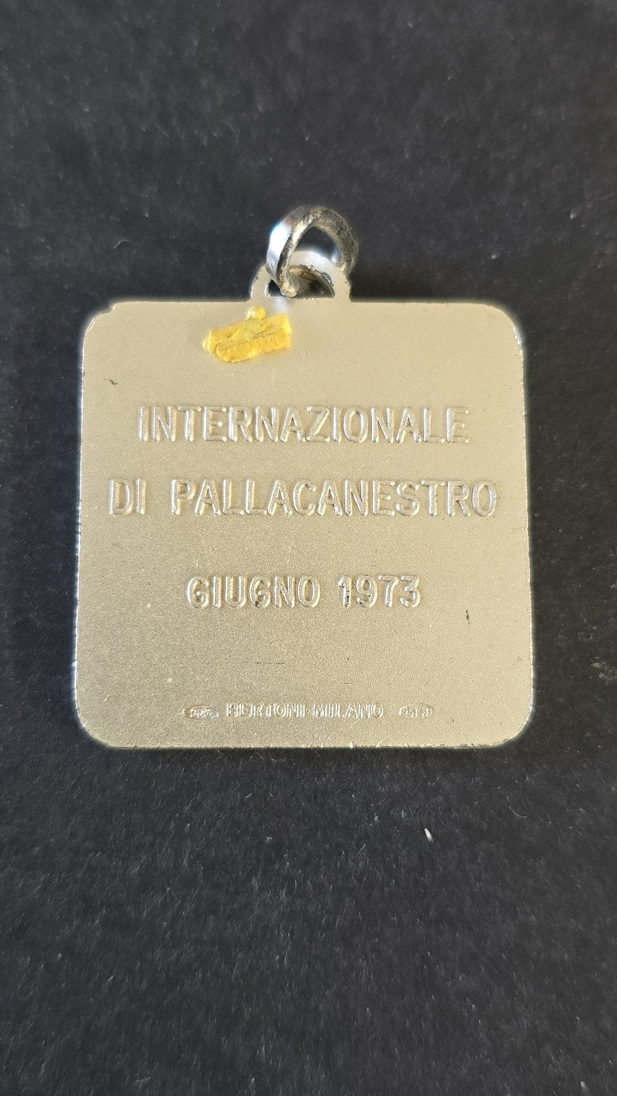 medaglia originale CHIETI BASKET torneo internazionale 1973 BERTONI verde
