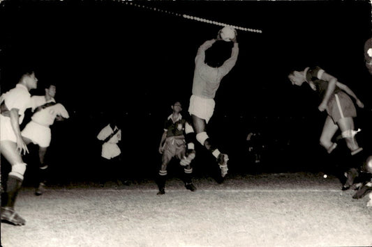Foto fotografia d'agenzia partita calcio Per�-Brasile 1953